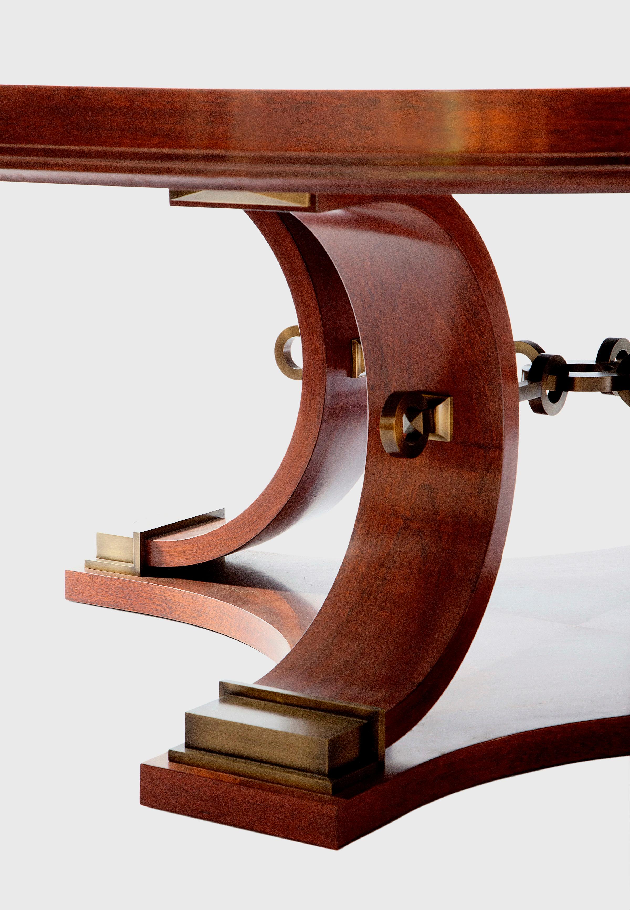 Regency Mahogany and Brass Dinning Table by Thierry Despont Custom en vente