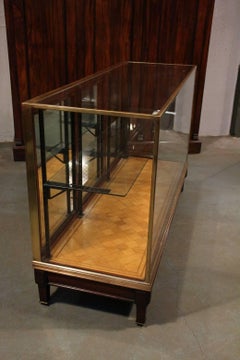 Banco da negozio in mogano e ottone di E. Pollard & Co.