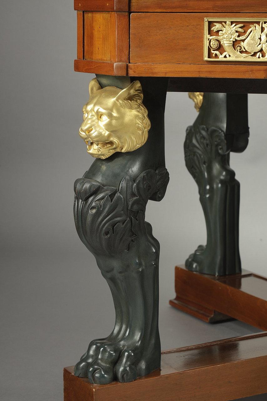 Français Table centrale en acajou et placage de bronze, style 