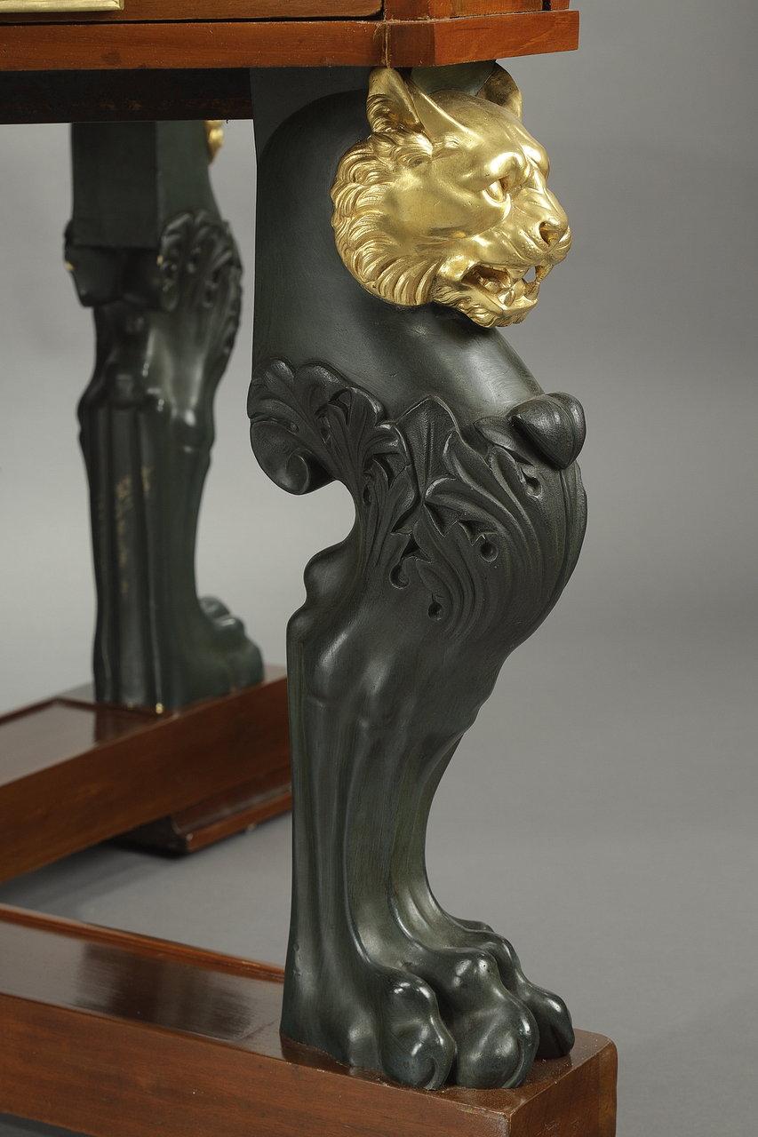 Mitteltisch aus Mahagoni und Bronzefurnier, „Return from Egypt“-Stil (Vergoldet) im Angebot