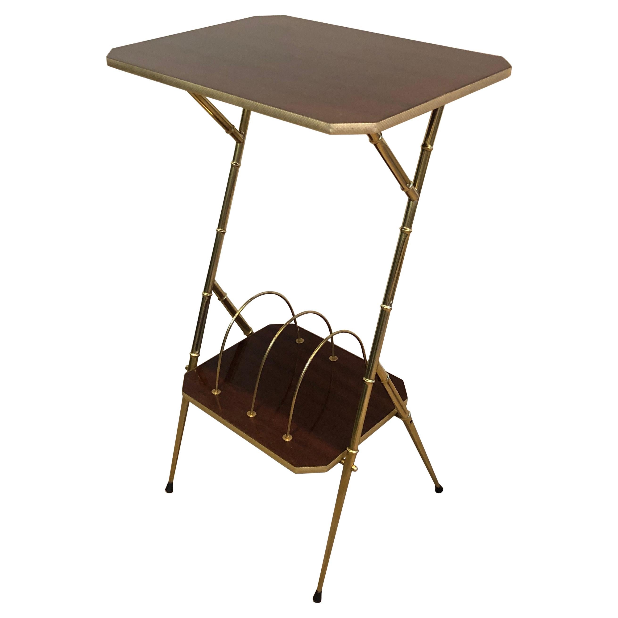Table d'appoint en acajou et faux-bambou en métal doré avec porte-revues