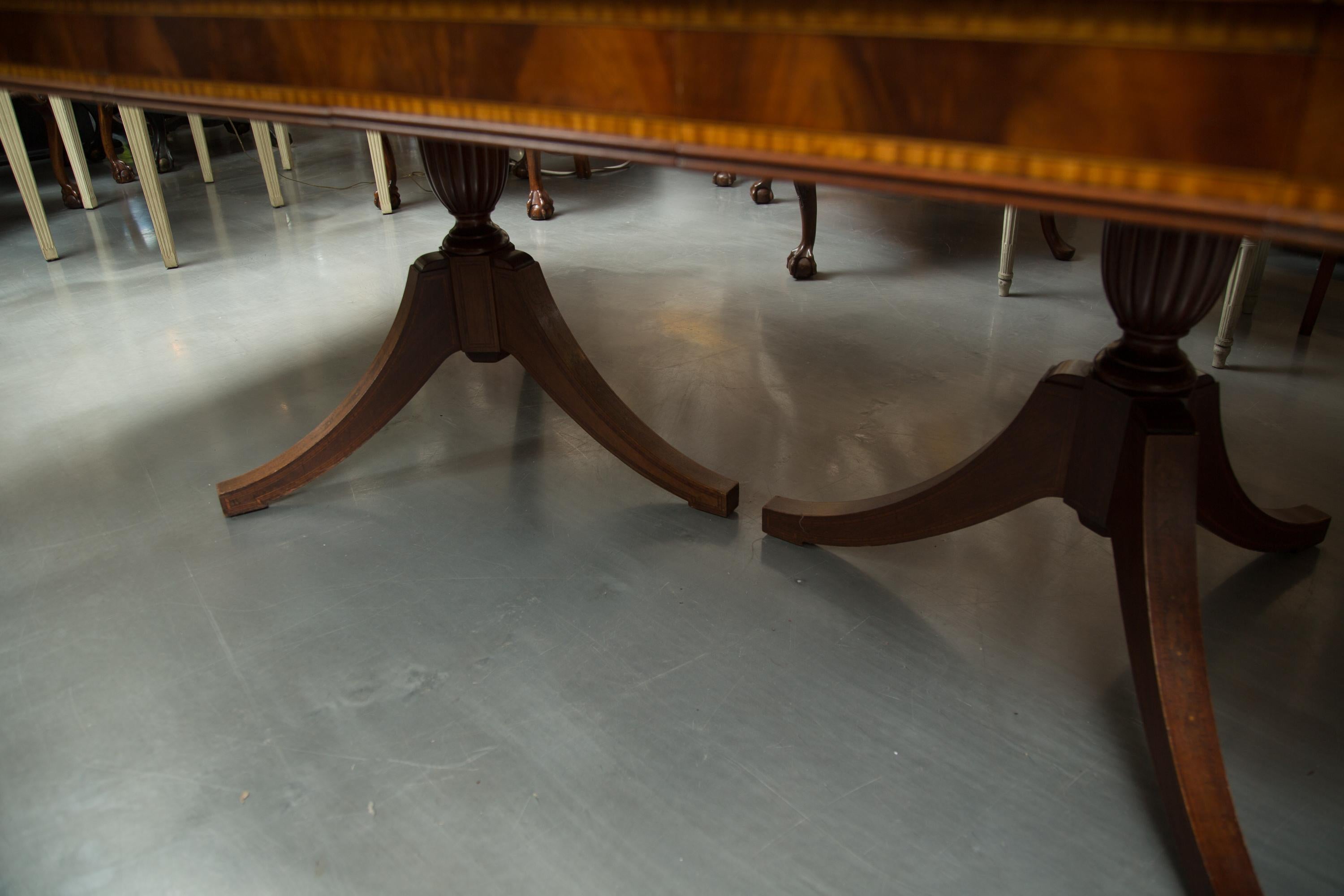Georgian Mahogany and Inlaid Dining Room Table