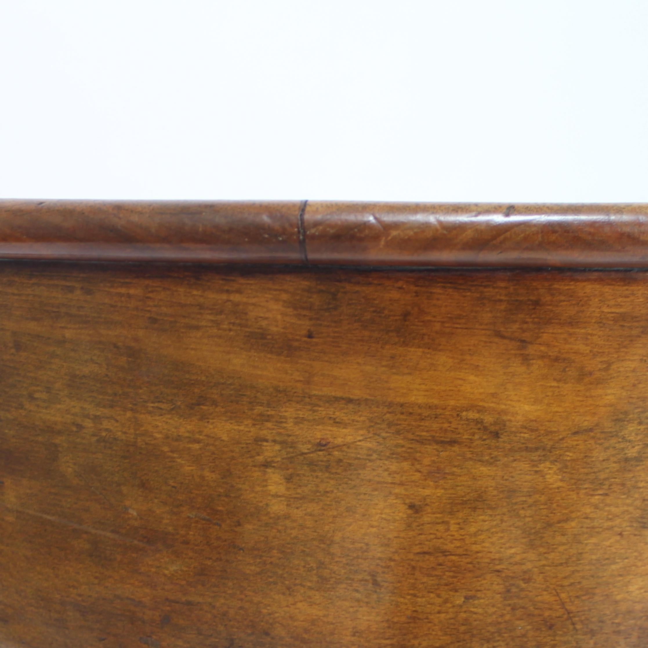 Sedia Klismos in mogano e pelle, inizio XX secolo in vendita 10