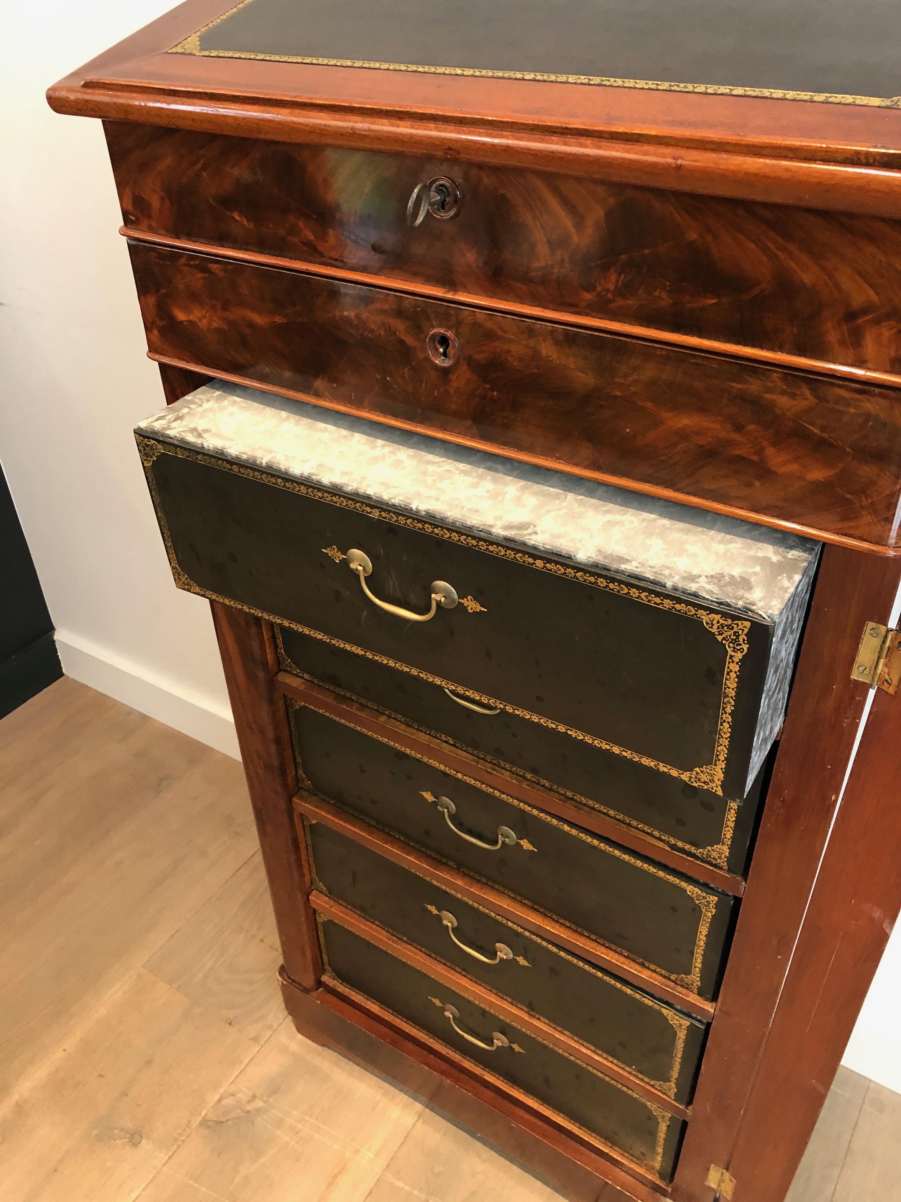 Muebles Notariales de Caoba y Piel en venta 3