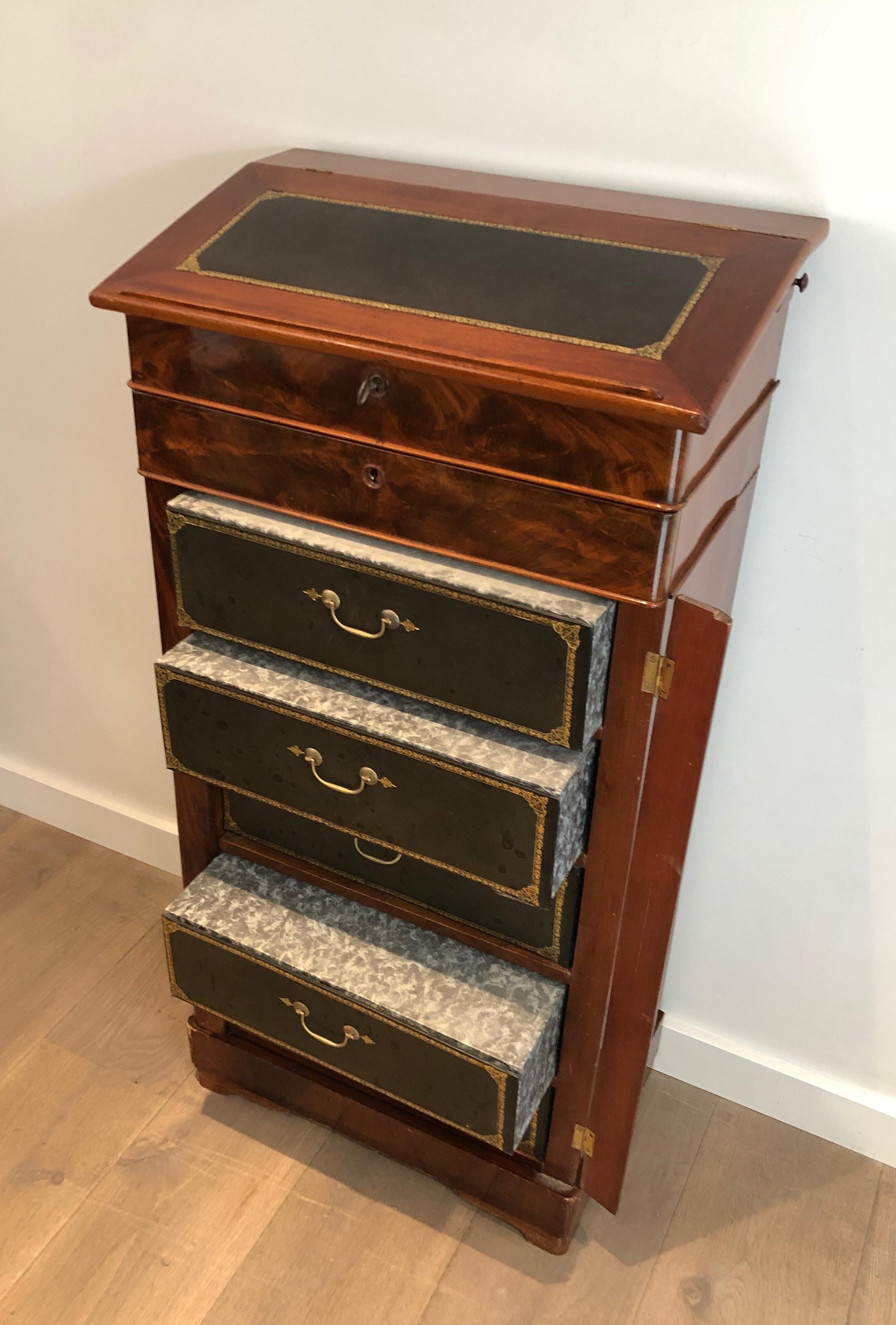 Muebles Notariales de Caoba y Piel Cuero en venta