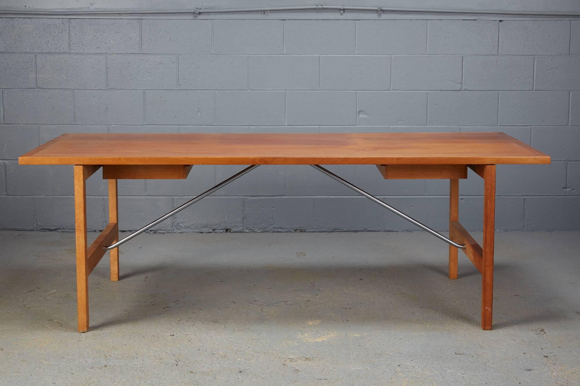 Mahogany and Oak Danish Desk by Hans J. Wegner for Andreas Tuck, Model AT325 1