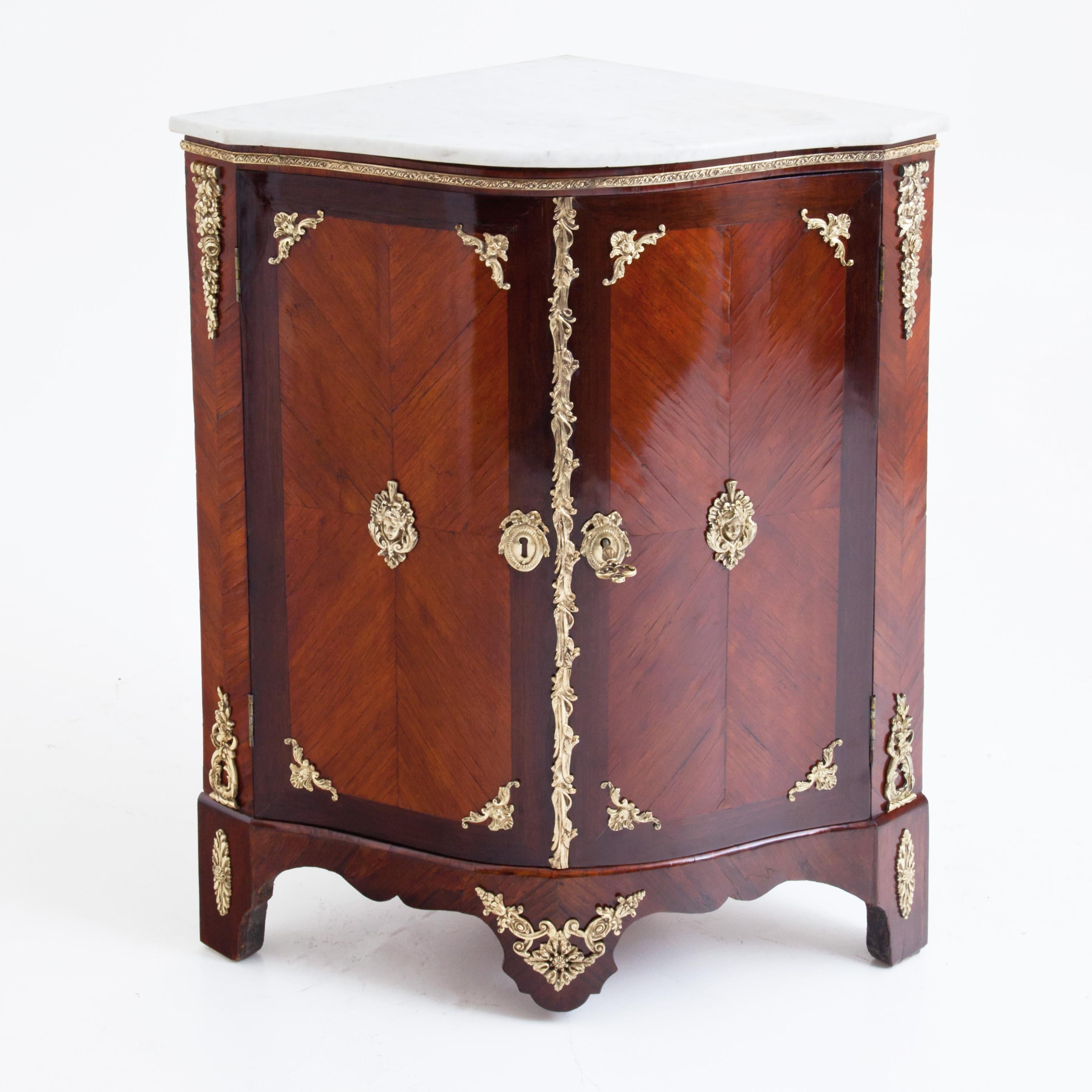 Mahogany and Ormolu Corner Cabinet, Stamped P. Bonnemain, France, 18th Century For Sale 1