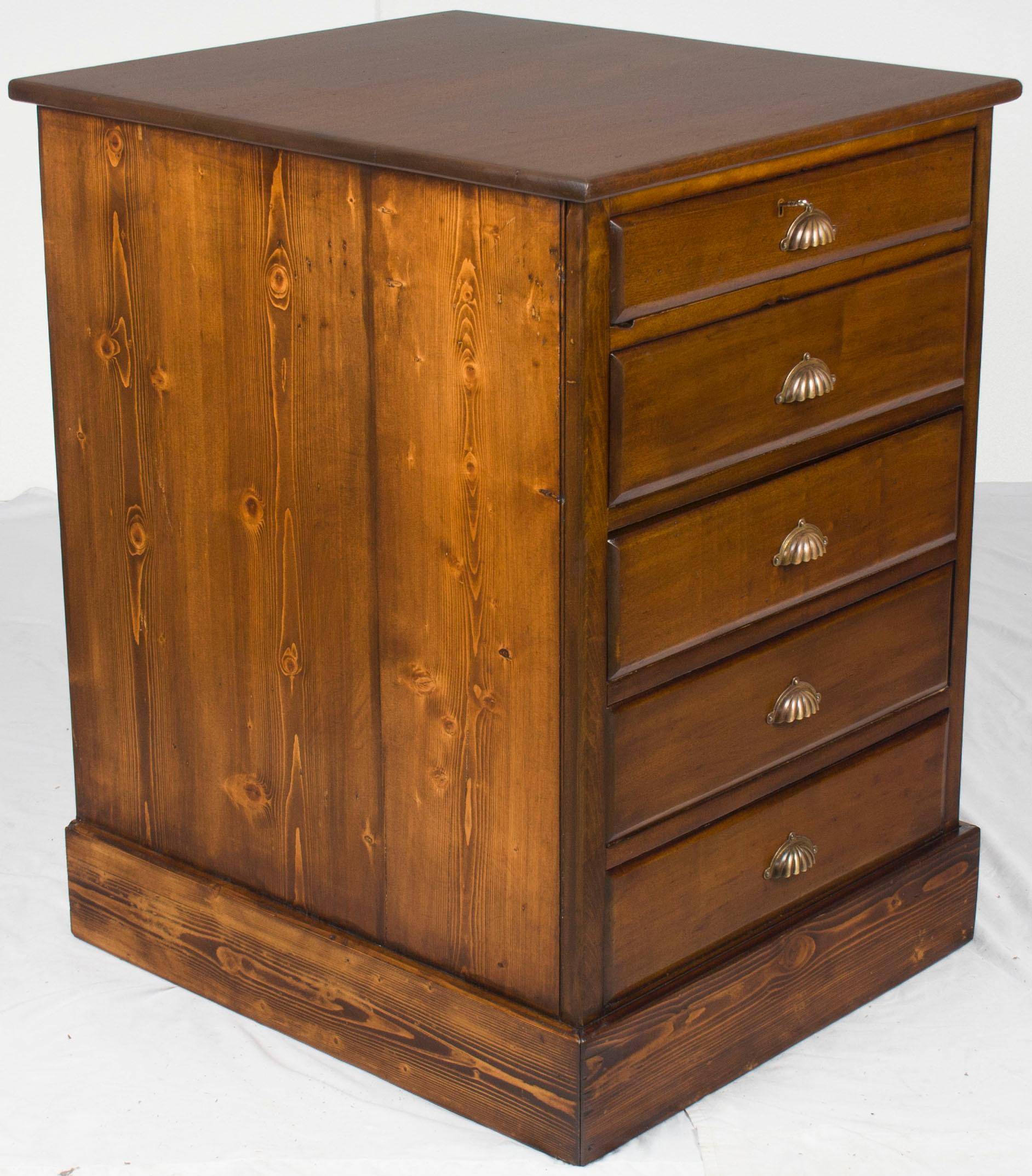 Late 19th Century Mahogany and Pine Five Drawer Map Plan Chest of Drawers Dresser For Sale