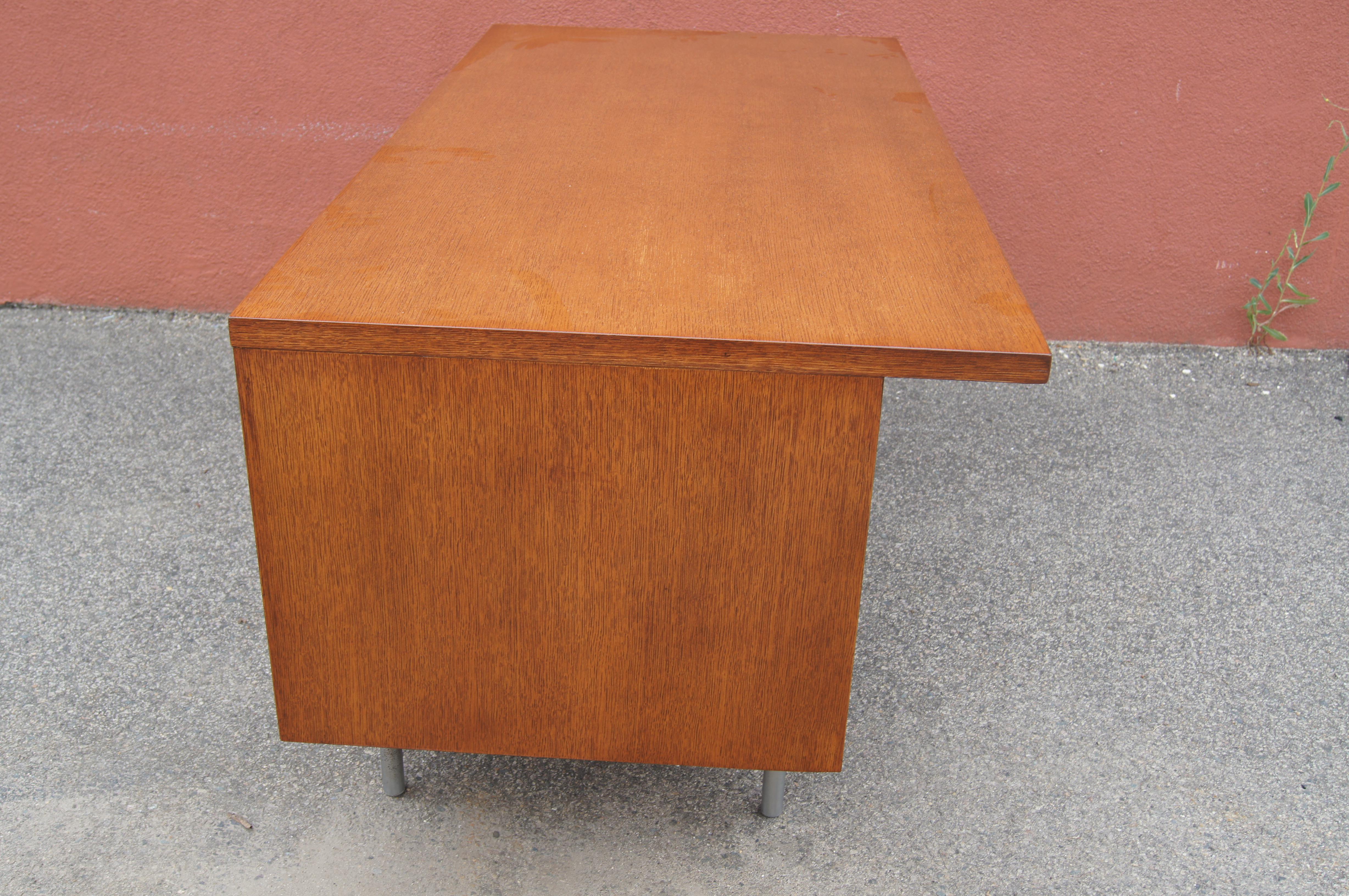 Mahogany and Steel Desk by George Nelson for Herman Miller In Good Condition In Dorchester, MA