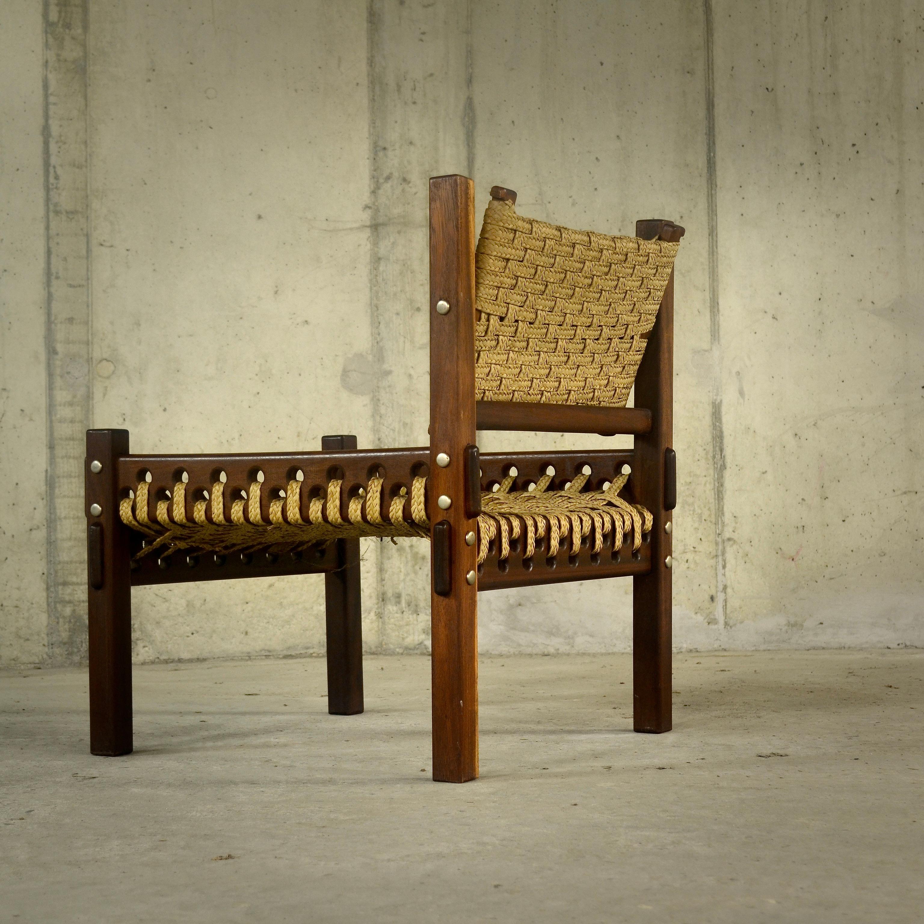 Sessel aus Mahagoni und geflochtenem Palmfaser, 1960er-Jahre (Naturfaser) im Angebot