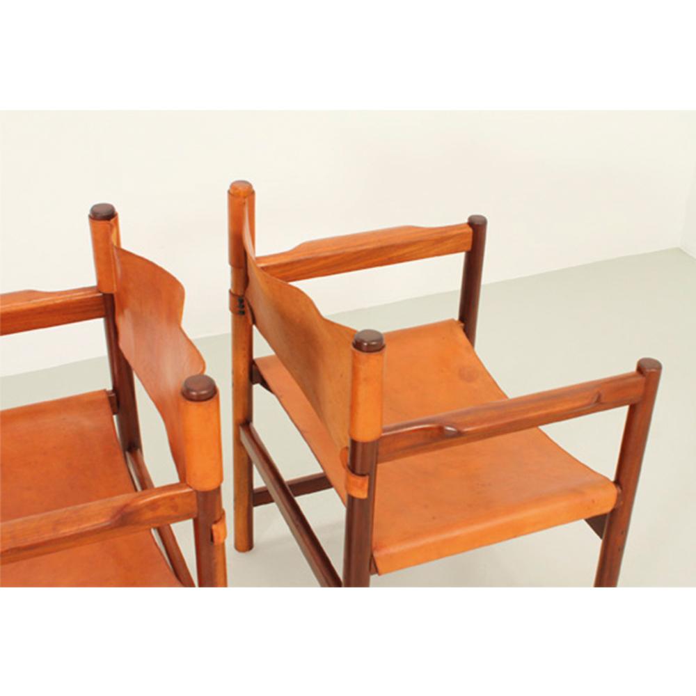 Mid-Century moderno Poltrone in mogano e pelle cognac - design spagnolo anni '60 in vendita