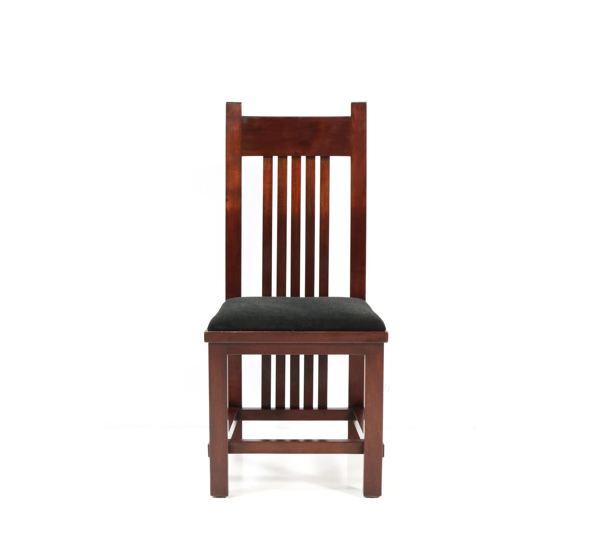 Magnificent and ultra rare Art Deco Modernist high back side chair.
Design by Hendrik Wouda for H. Pander & Zonen The Hague.
Striking Dutch design from the 1920s.
Solid mahogany frame with the high back which is typical for several designs