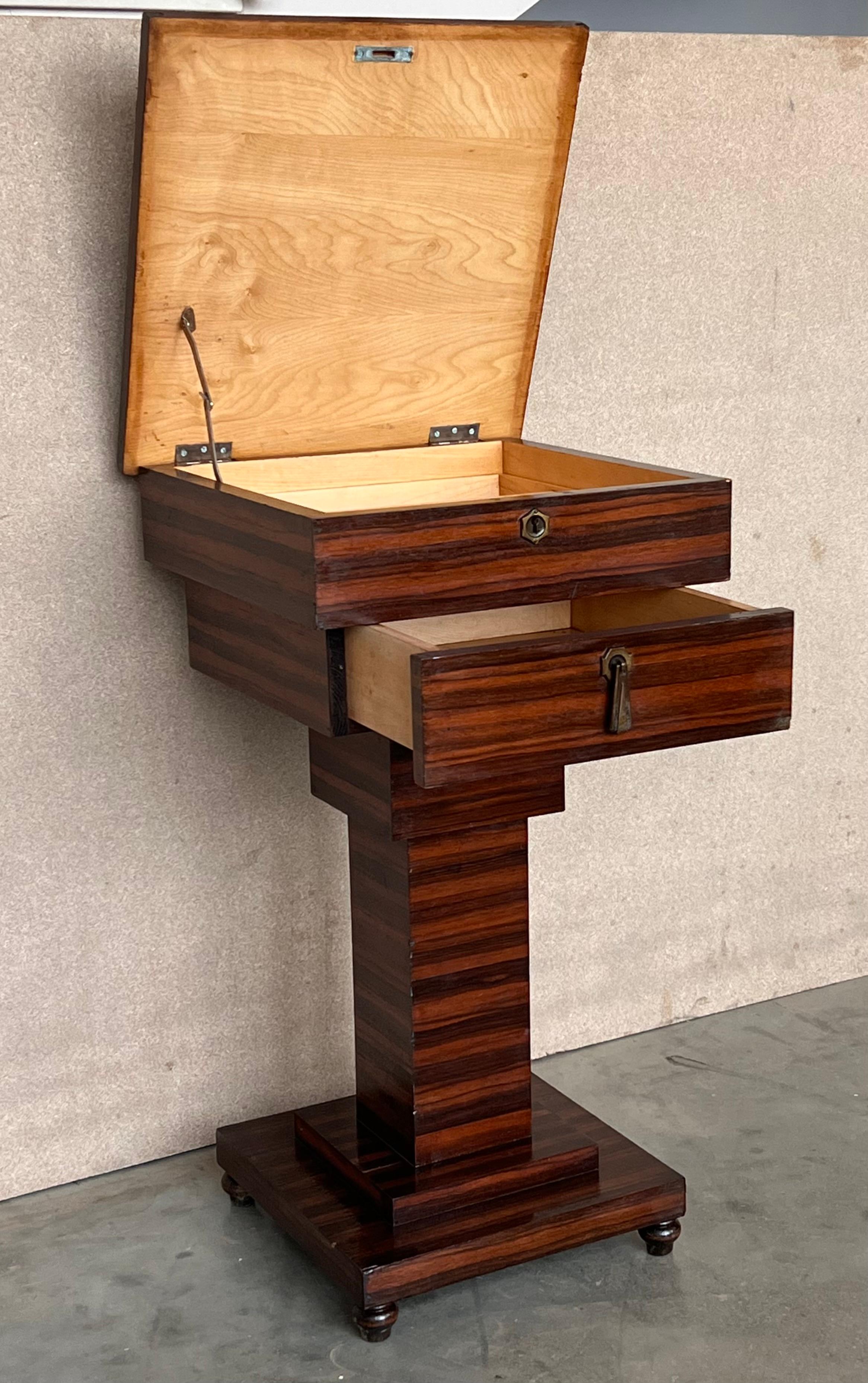 Mahogany Art Deco Sewing or Jelwery Box on Stand, circa 1860 For Sale 5