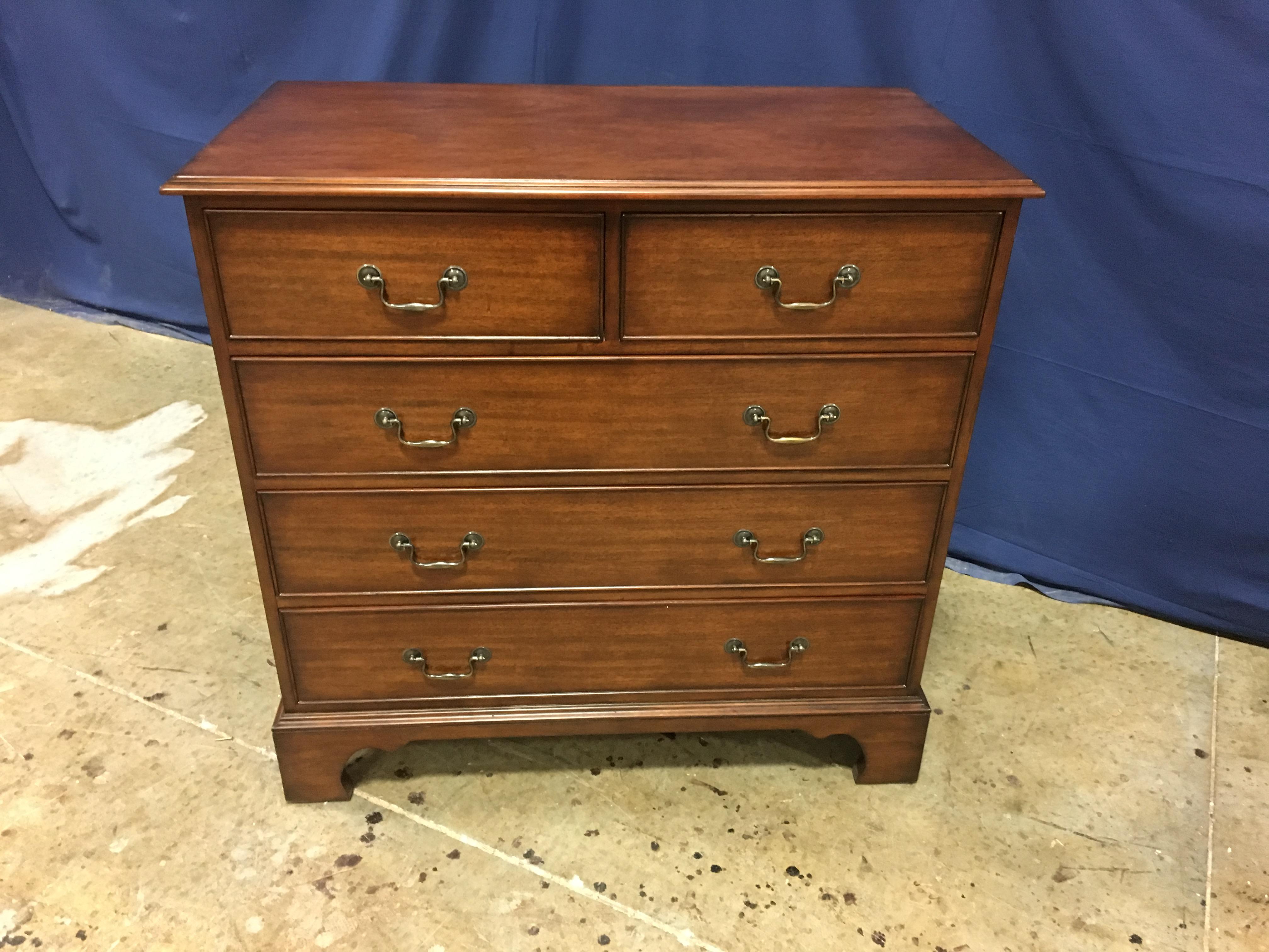 mahogany bachelor's chest