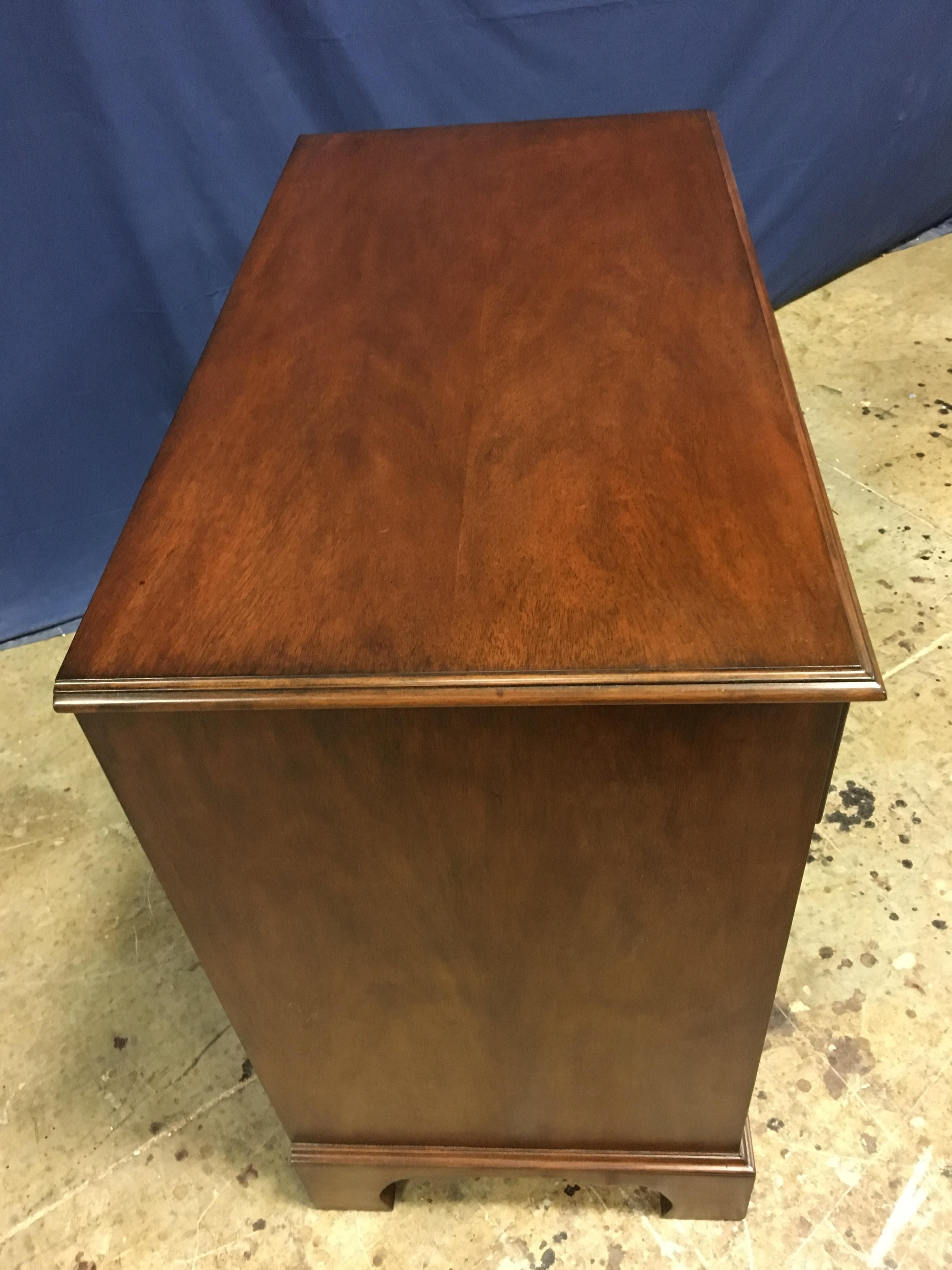 Mahogany Bachelor’s Chest by Leighton Hall In New Condition In Suwanee, GA
