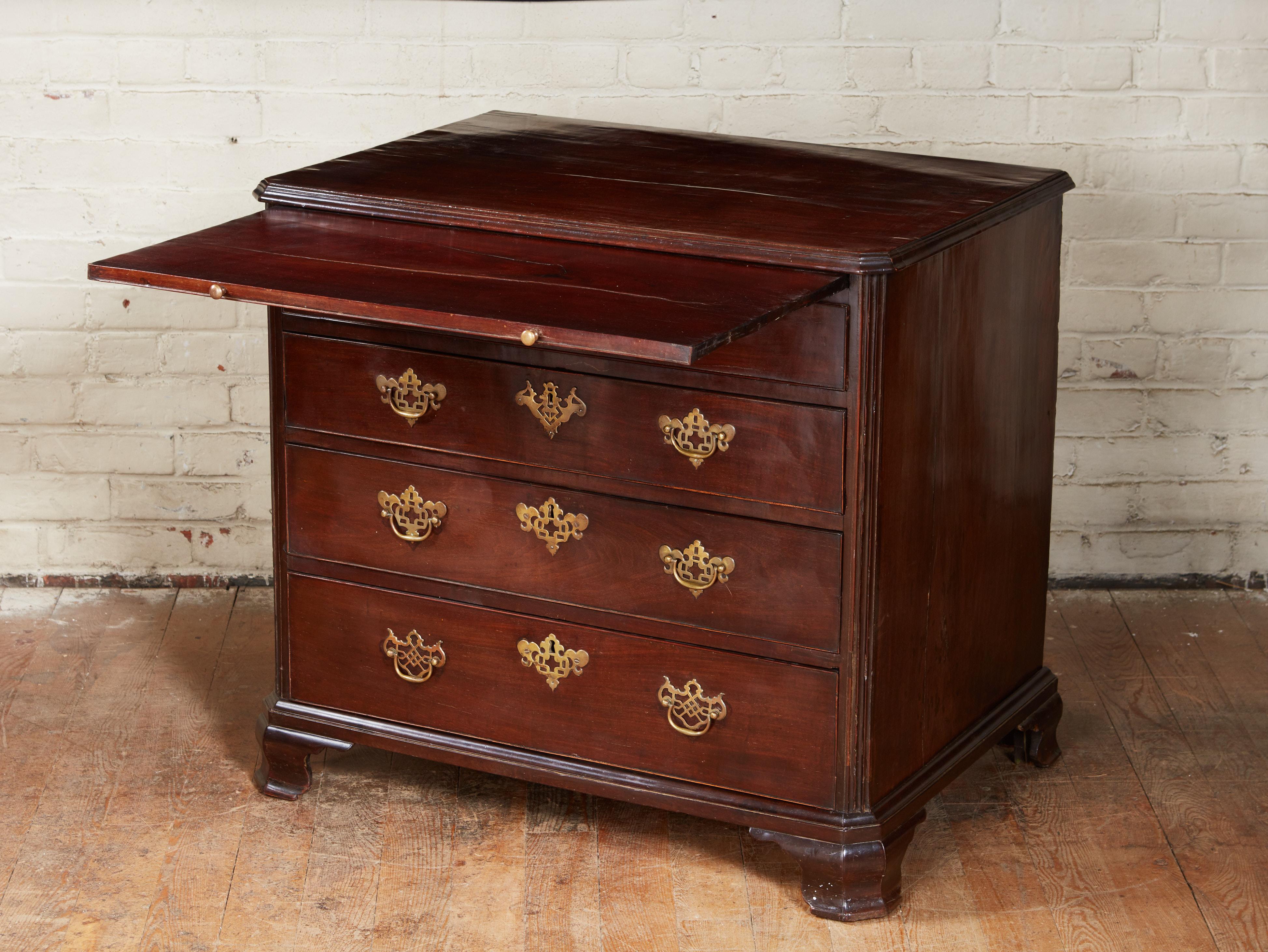 George III Mahogany Bachelor's Chest For Sale