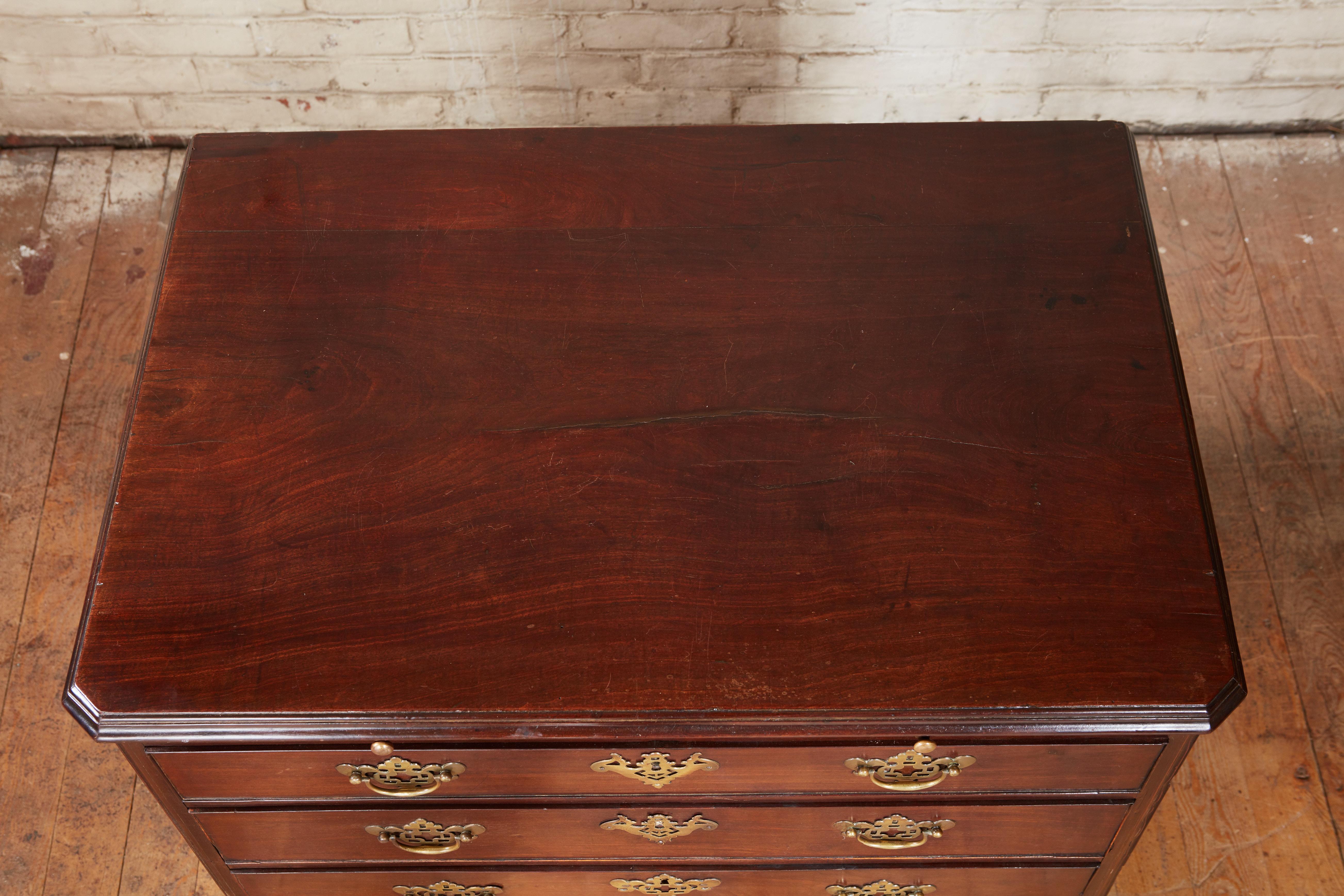 Mahogany Bachelor's Chest For Sale 1