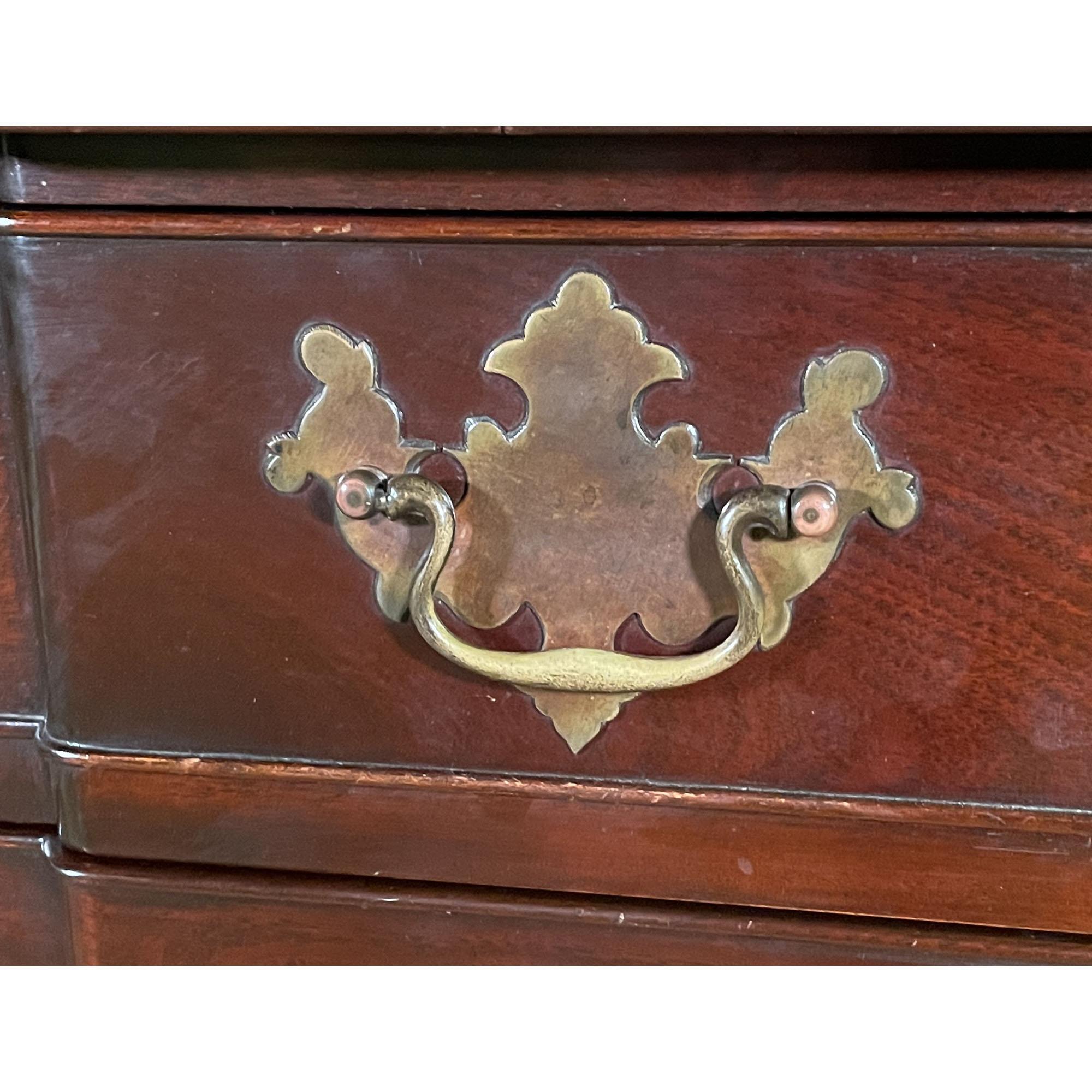 Mahogany Ball and Claw Blockfront Chest of Drawers In Good Condition For Sale In Annville, PA