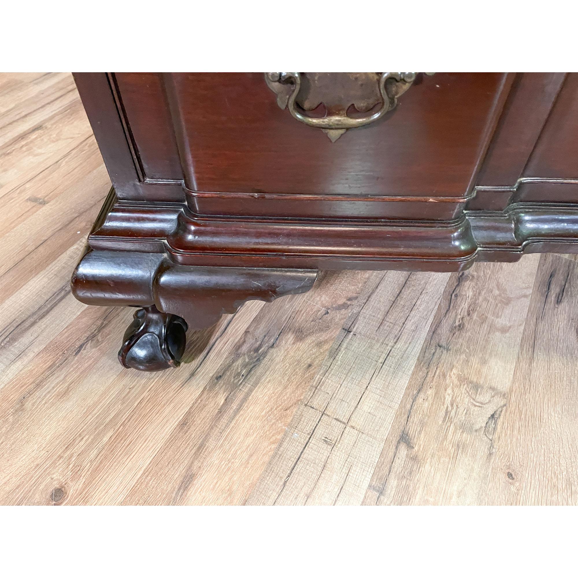 Mahogany Ball and Claw Blockfront Chest of Drawers For Sale 3