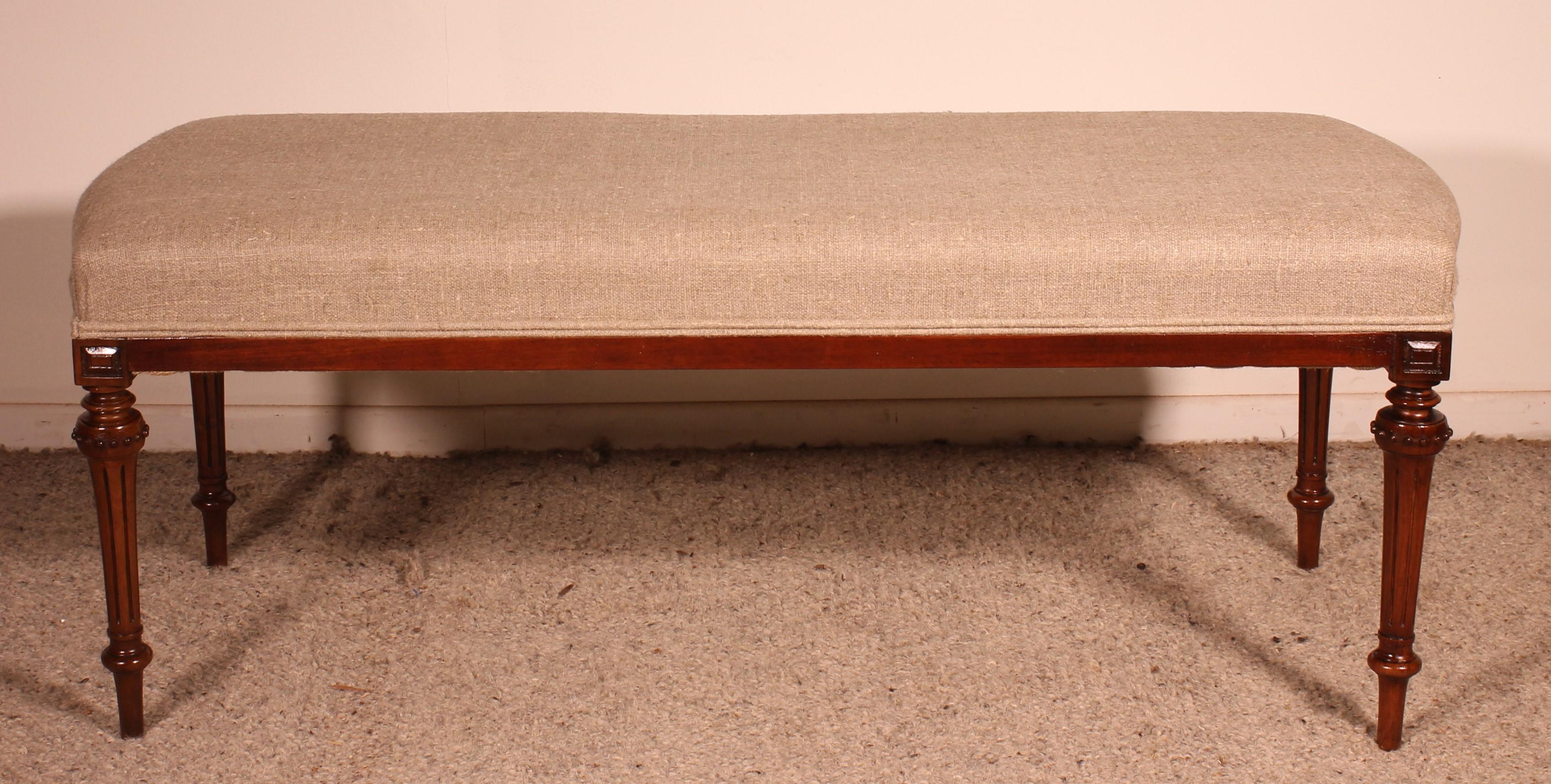 Mahogany Bench From The 19th Century Covered With A Linen Fabric For Sale 5