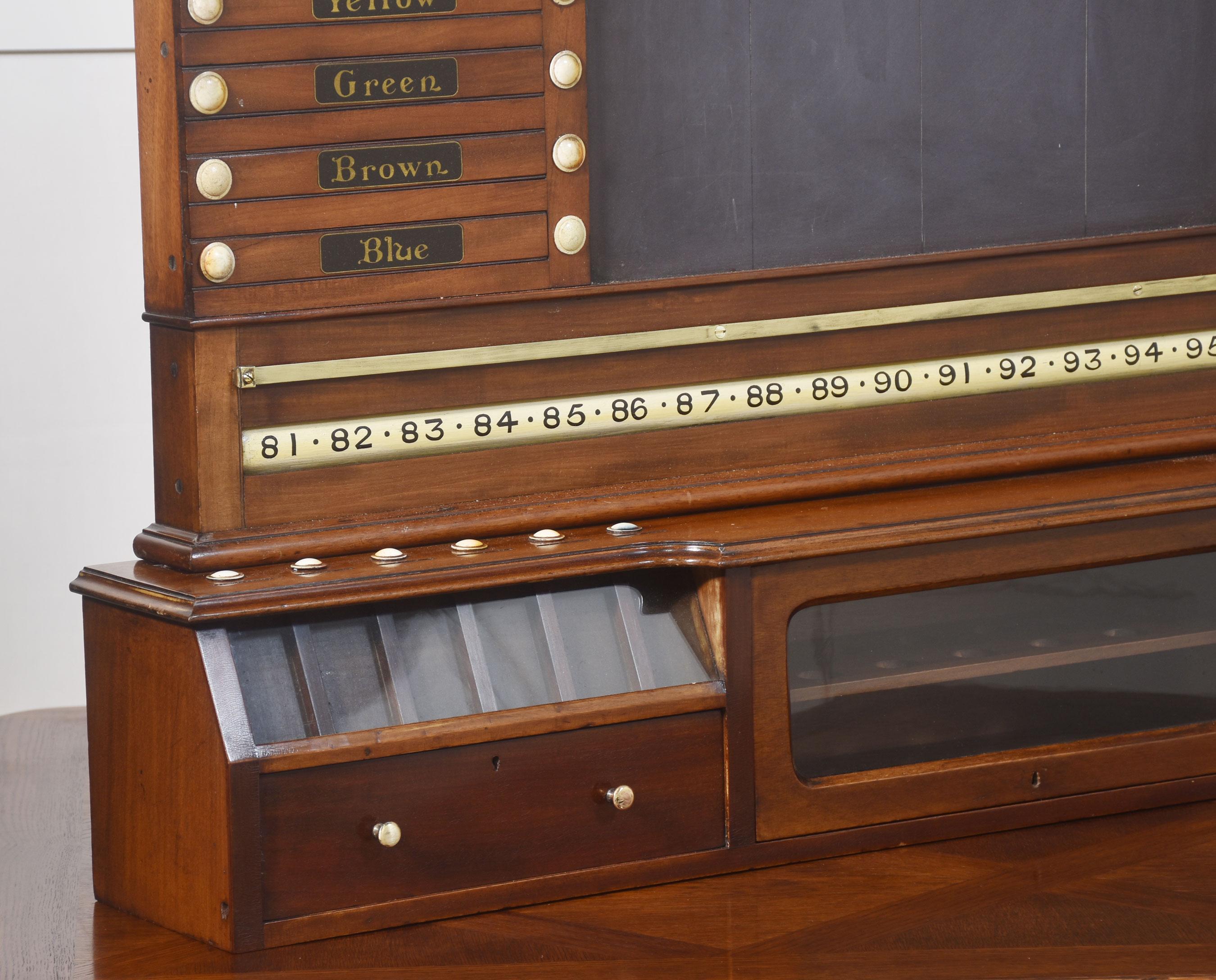 Mahogany Billiard scoreboard In Good Condition For Sale In Cheshire, GB