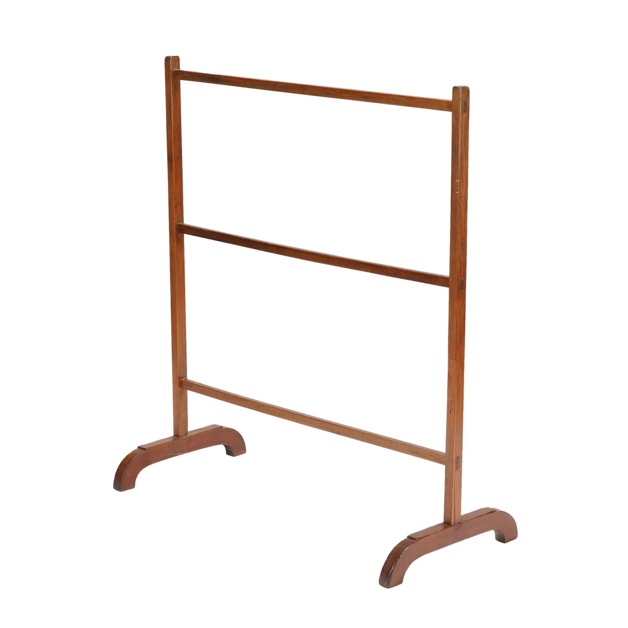 Mahogany blanket or towel rail, c. 1840 In Distressed Condition In Kenilworth, IL