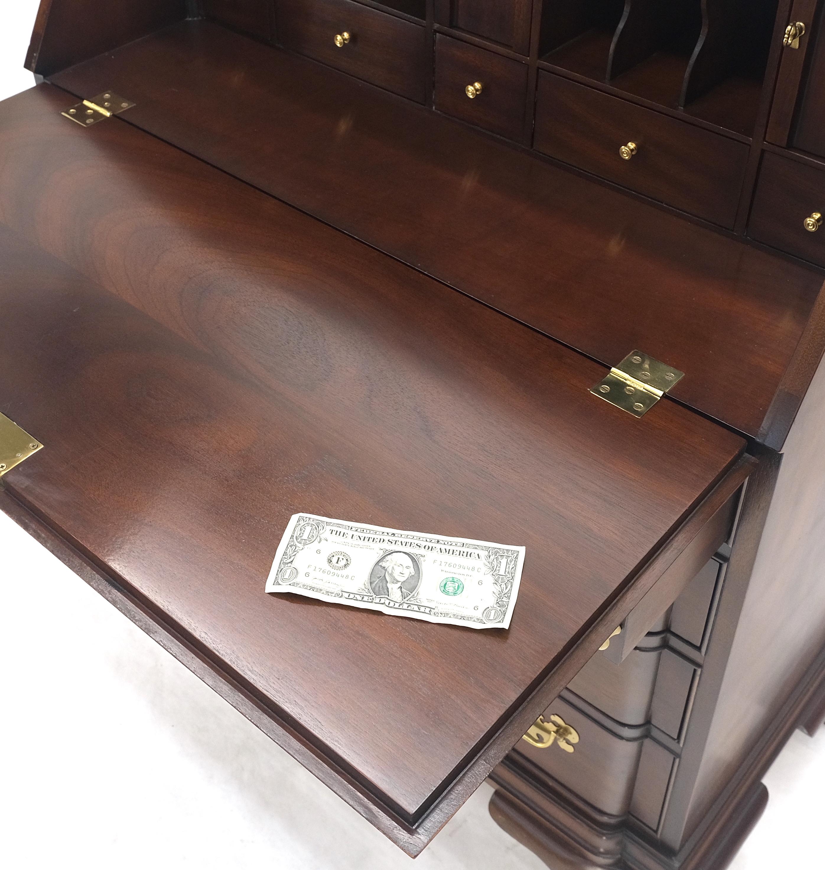 Mahagoni Block Front Drop Desk Sekretär Bracket Foot 4 Schubladen Kommode MINT! im Angebot 3
