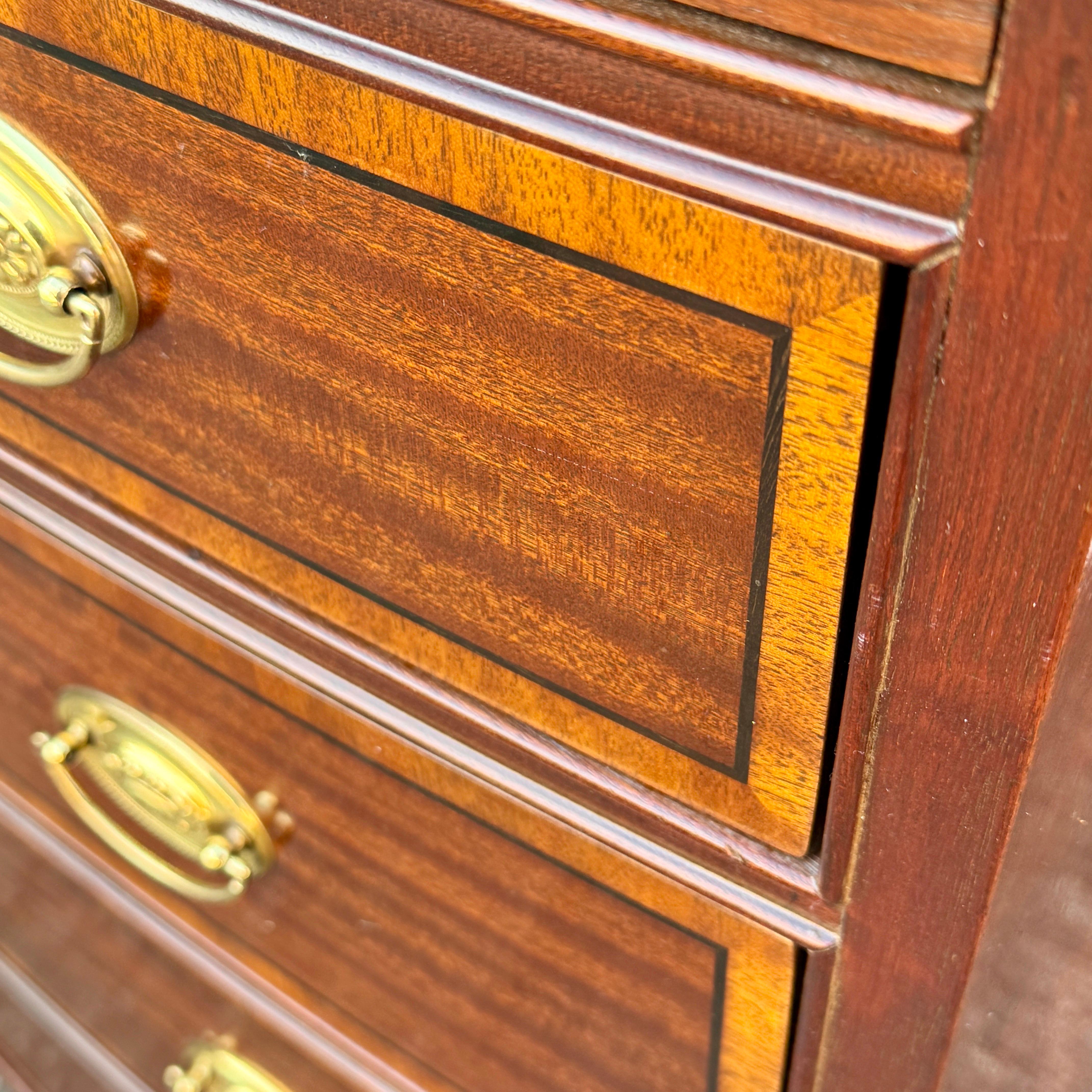 Mahogany Bow Front 4 Drawers Bachelor Chest Dresser Pull Out Tray Brass Hardware 2