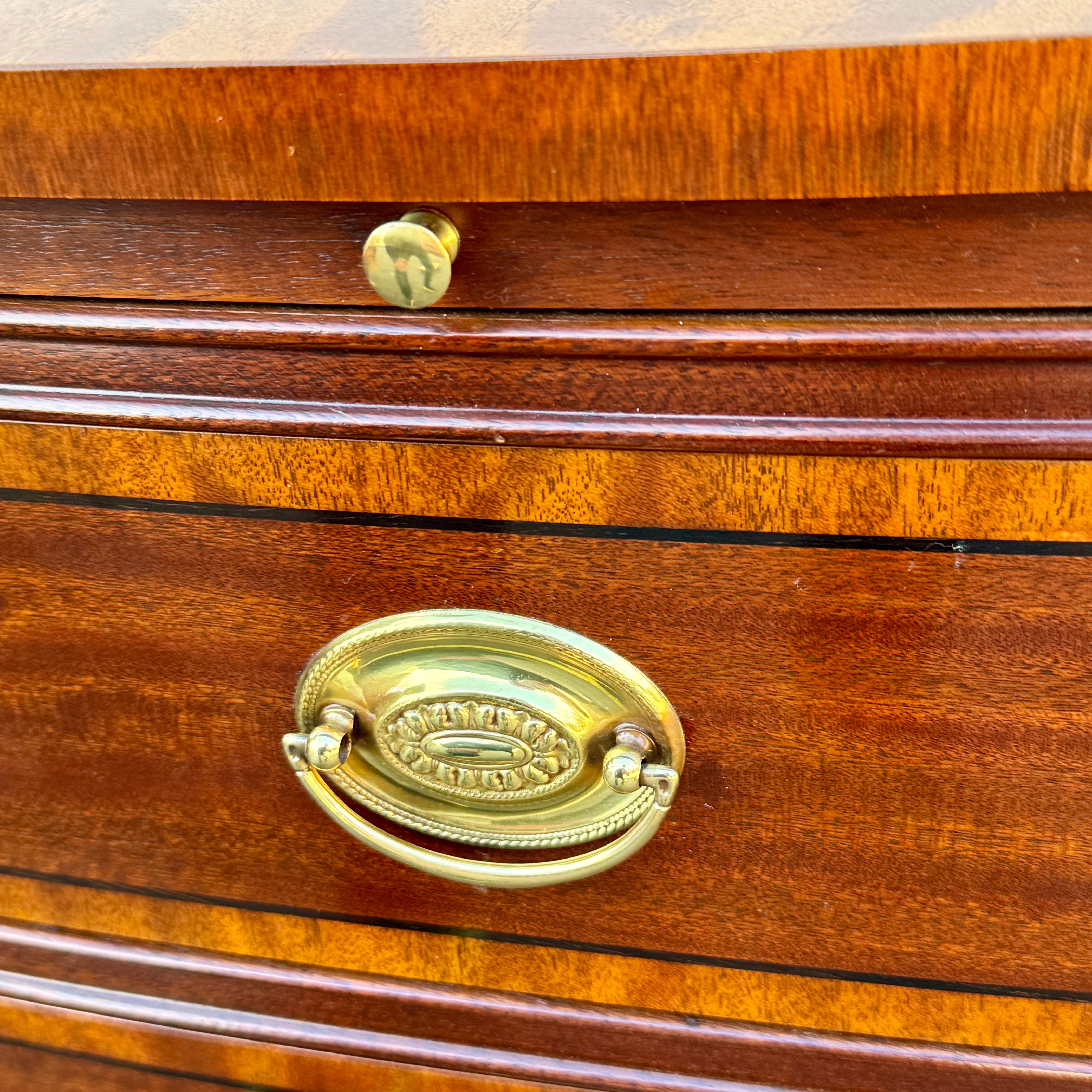Hand-Crafted Mahogany Bow Front 4 Drawers Bachelor Chest Dresser Pull Out Tray Brass Hardware