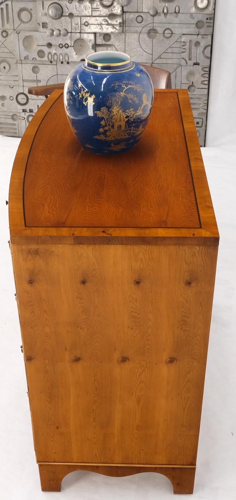 Mahogany Bow Front 4 Drawers Pull Out Tray Brass Hardware Bachelor Chest Dresser 6