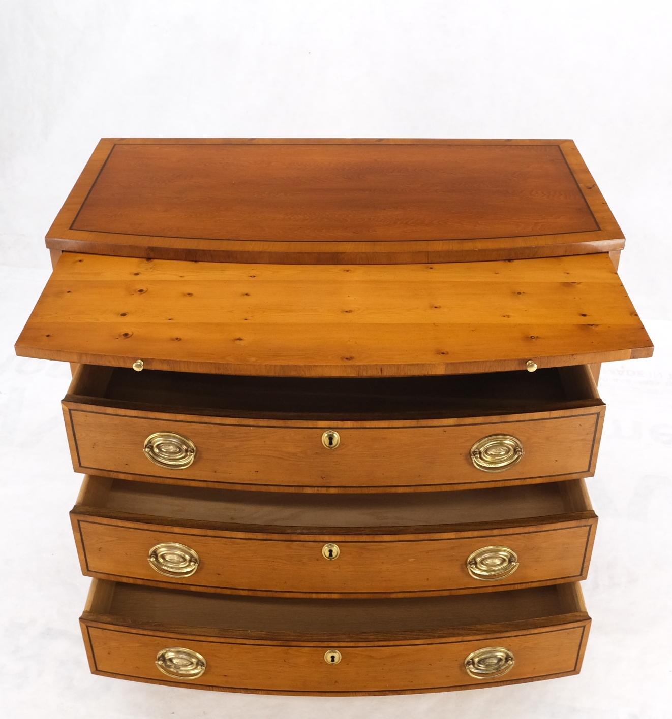 Lacquered Mahogany Bow Front 4 Drawers Pull Out Tray Brass Hardware Bachelor Chest Dresser