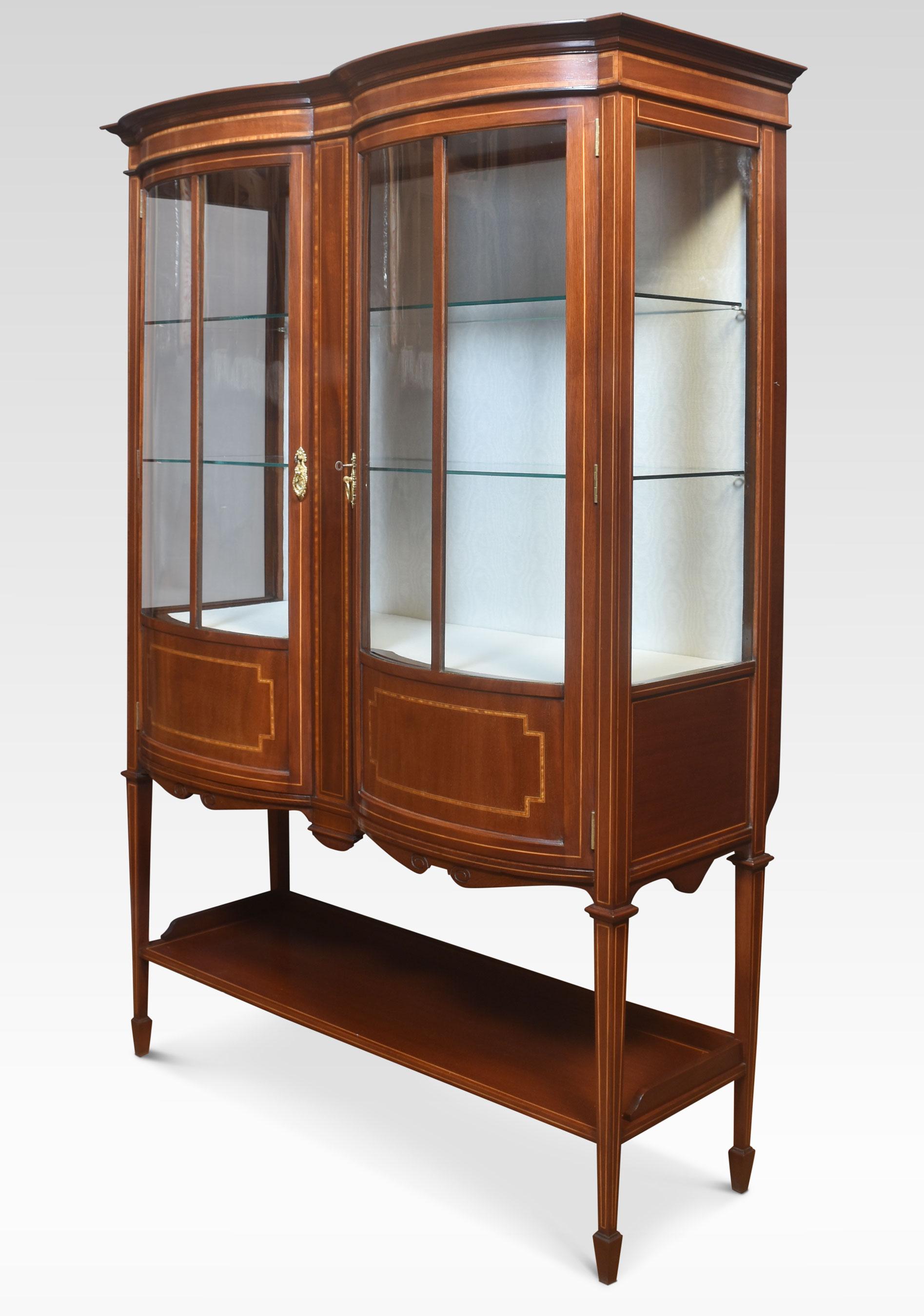Mahogany Bow Front Display Cabinet For Sale 1