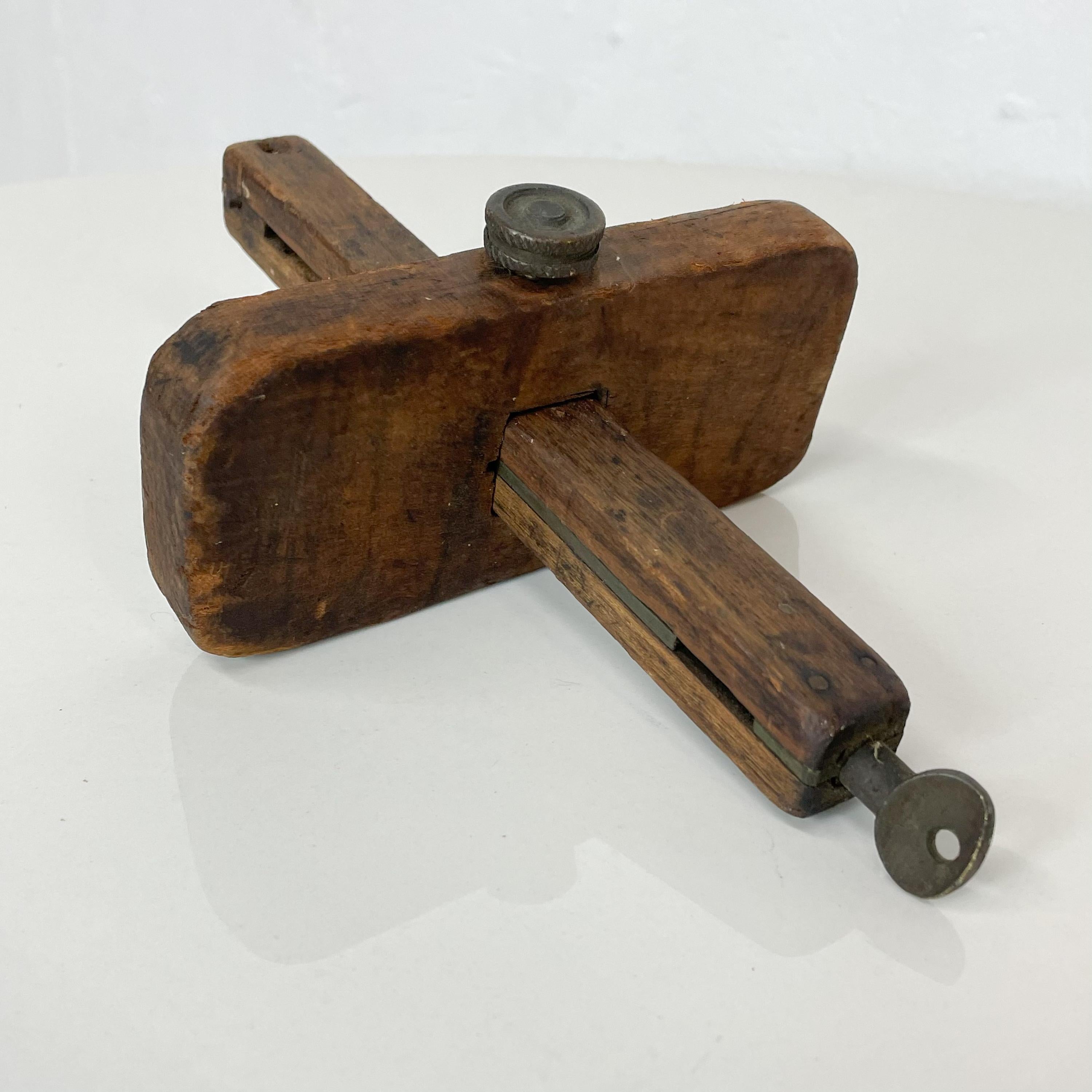 wood gauge tool