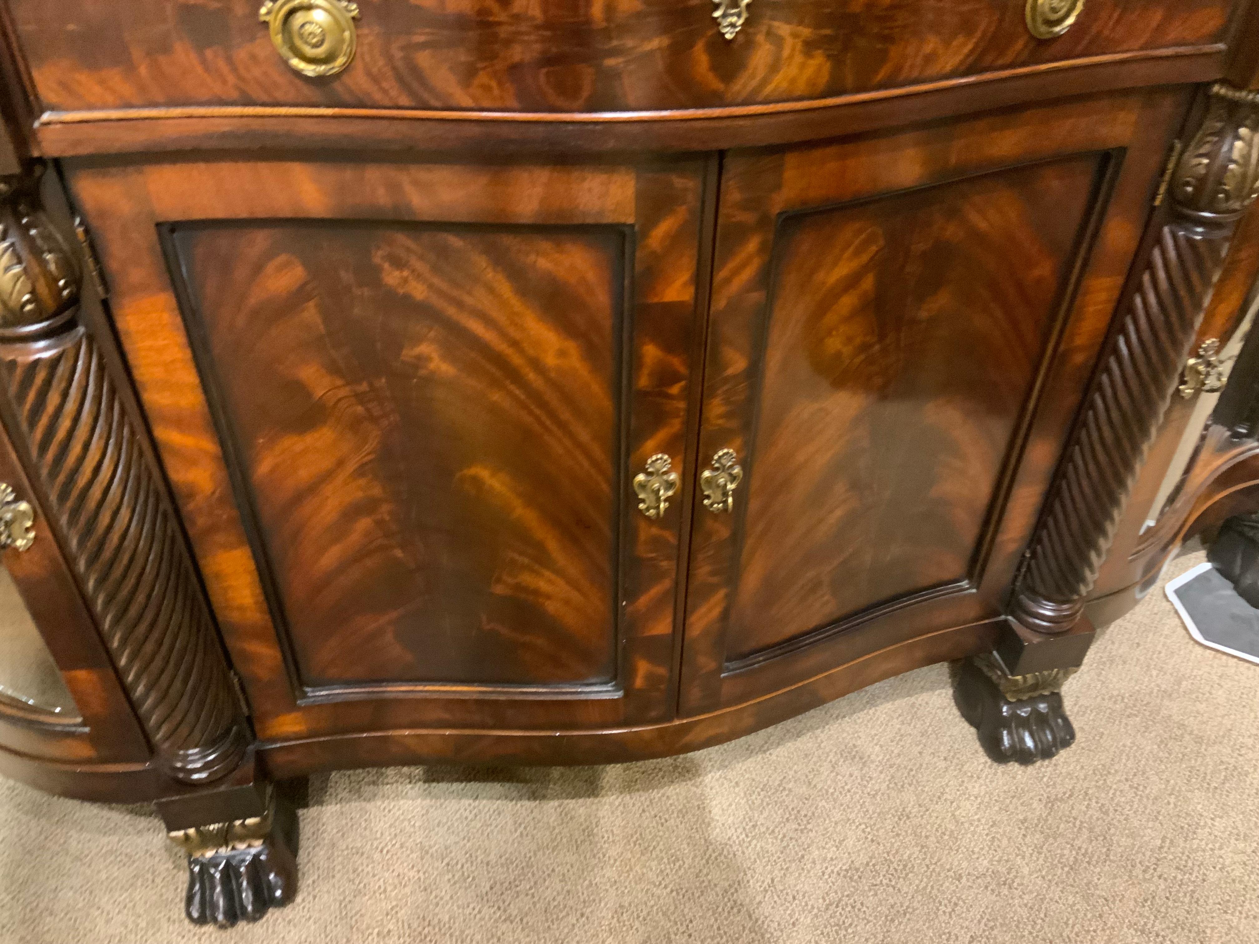 Mahagoni-Buffet aus Mahagoni mit schwarz-goldener Marmorplatte im Angebot 4