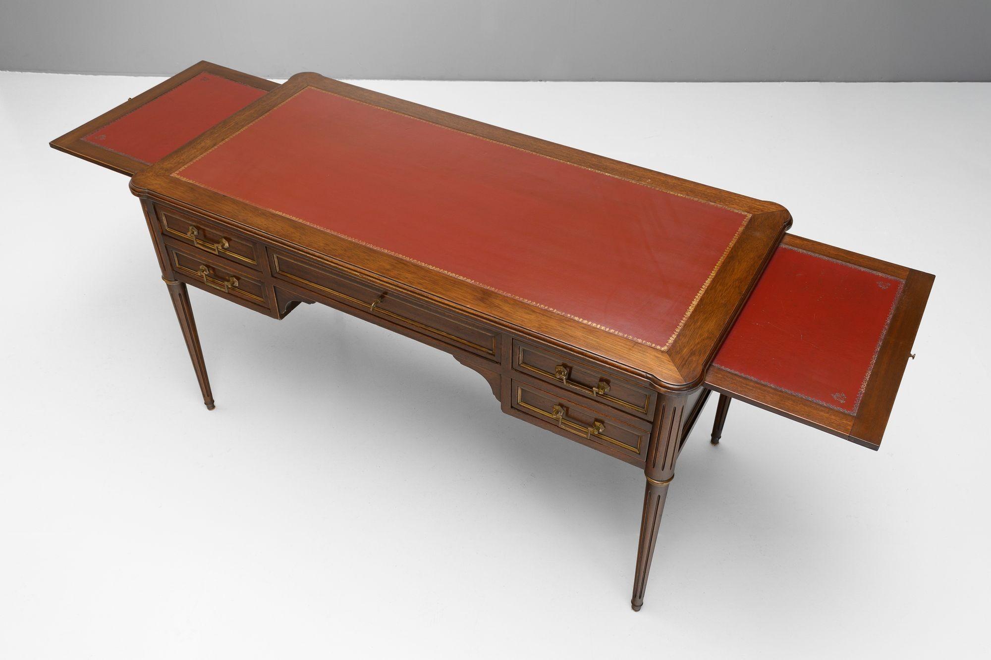 Mahogany Bureau Plat im Angebot 4