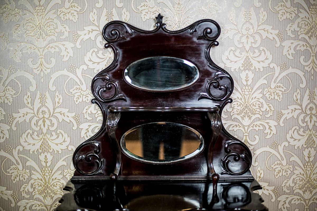 Verschnrkelter Mahagoni-Schrank aus dem 19. Jahrhundert aus Bark-Bronze im Angebot 2