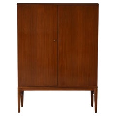 Mahogany cabinet with drawers