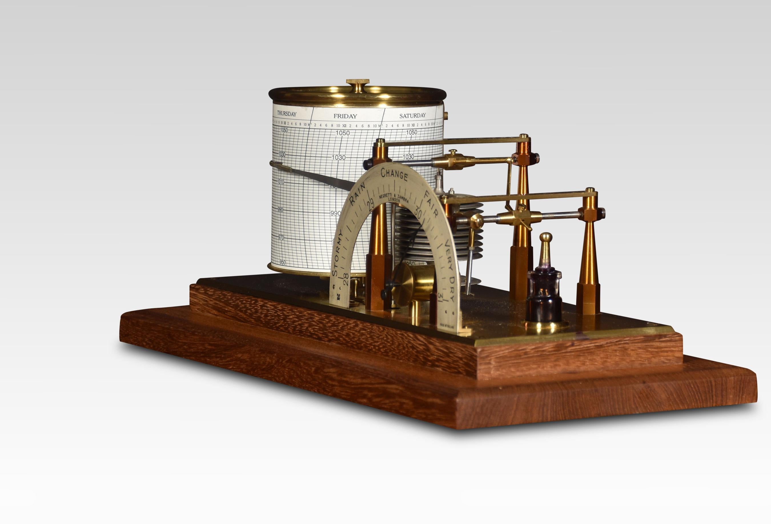 Laiton Barographe et baromètre avec boîtier en acajou de Negretti & Zambra
