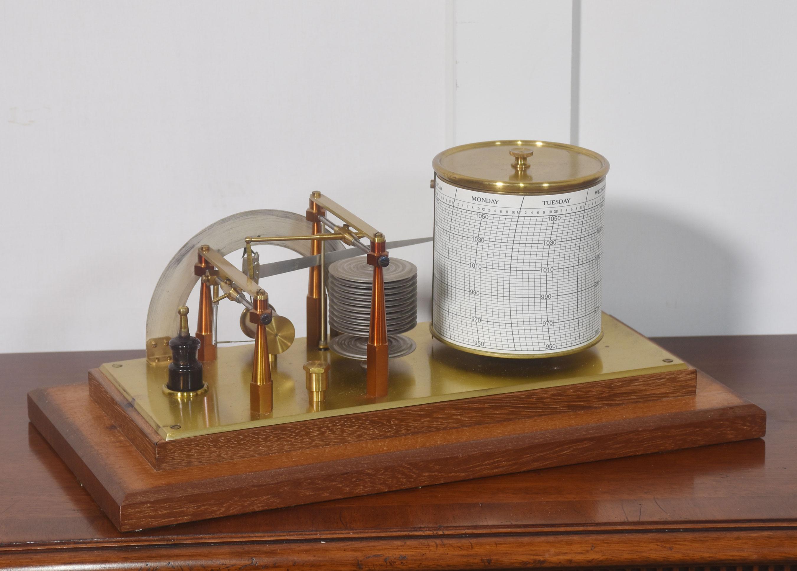 Barographe et baromètre de Negretti & Zambra en vente 3