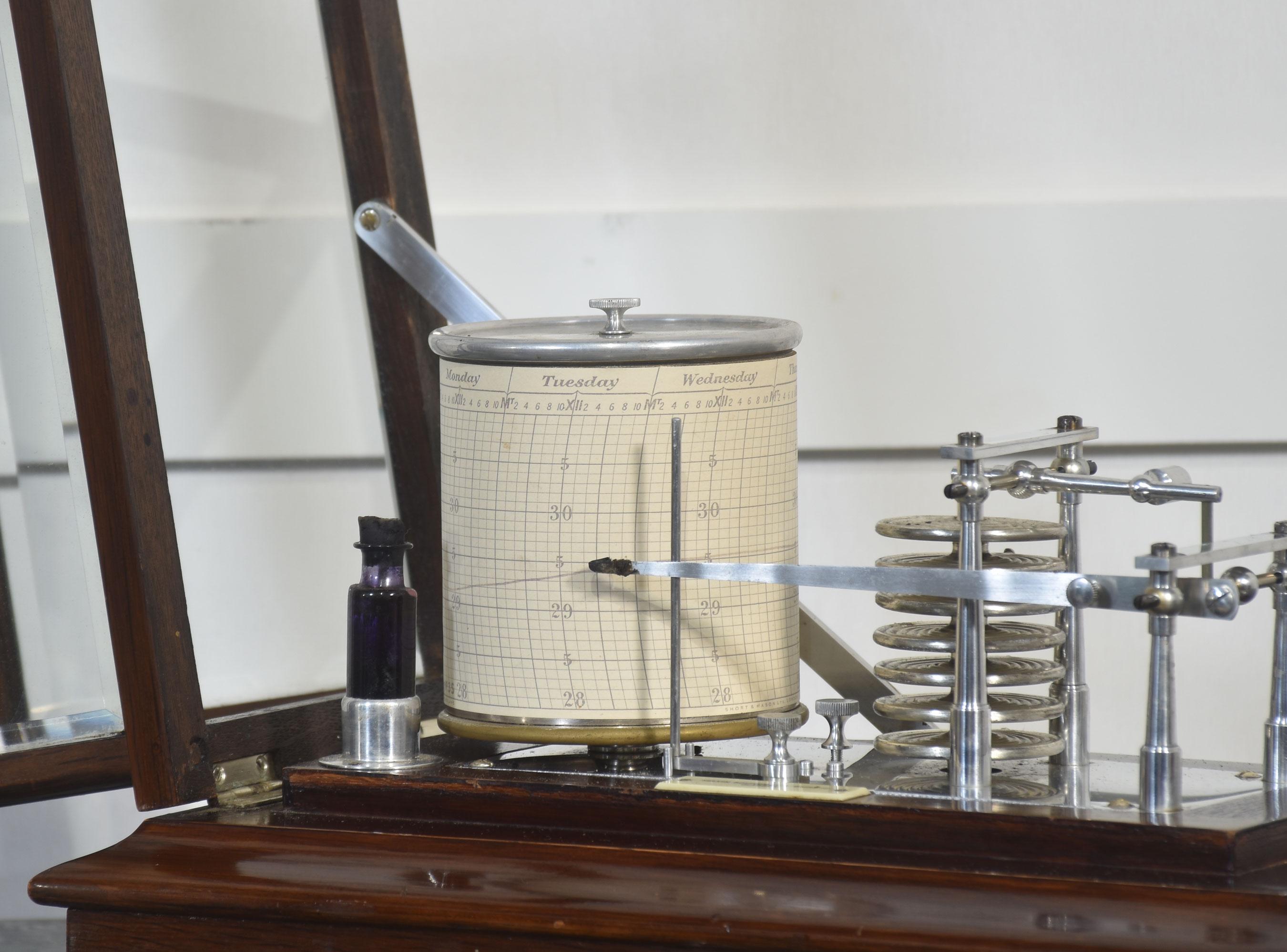 Barographe avec boîtier en acajou en vente 5
