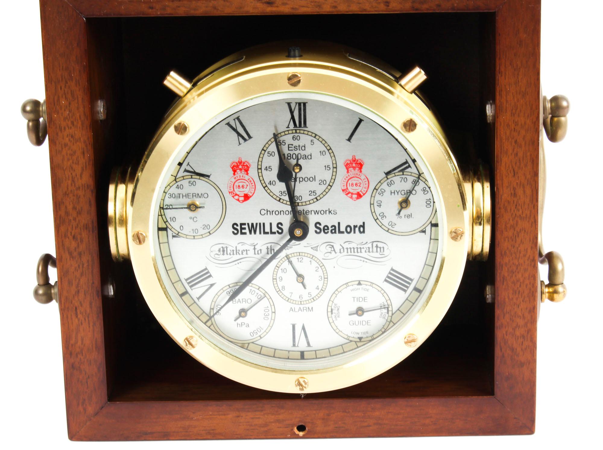 This is a stunning and decorative mahogany cased 'Nelson' chronometer compendium by the renowned chronometer, watch, clock and weather instrument makers to the Admiralty, Sewills of Liverpool, dating from the second half of the 20th century. 

The