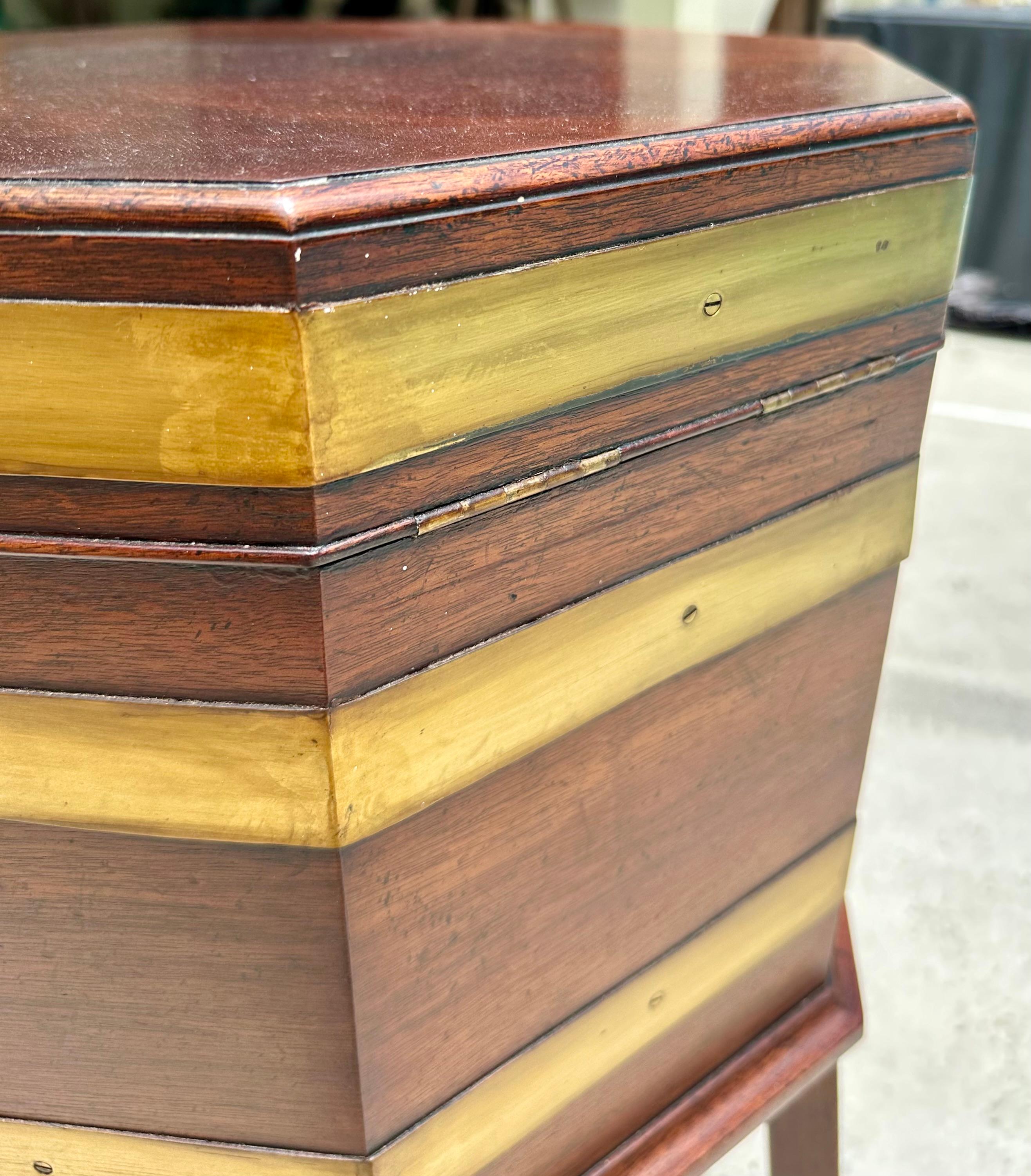 20th Century Mahogany Cellarette Wine Cooler Chippendale Style For Sale