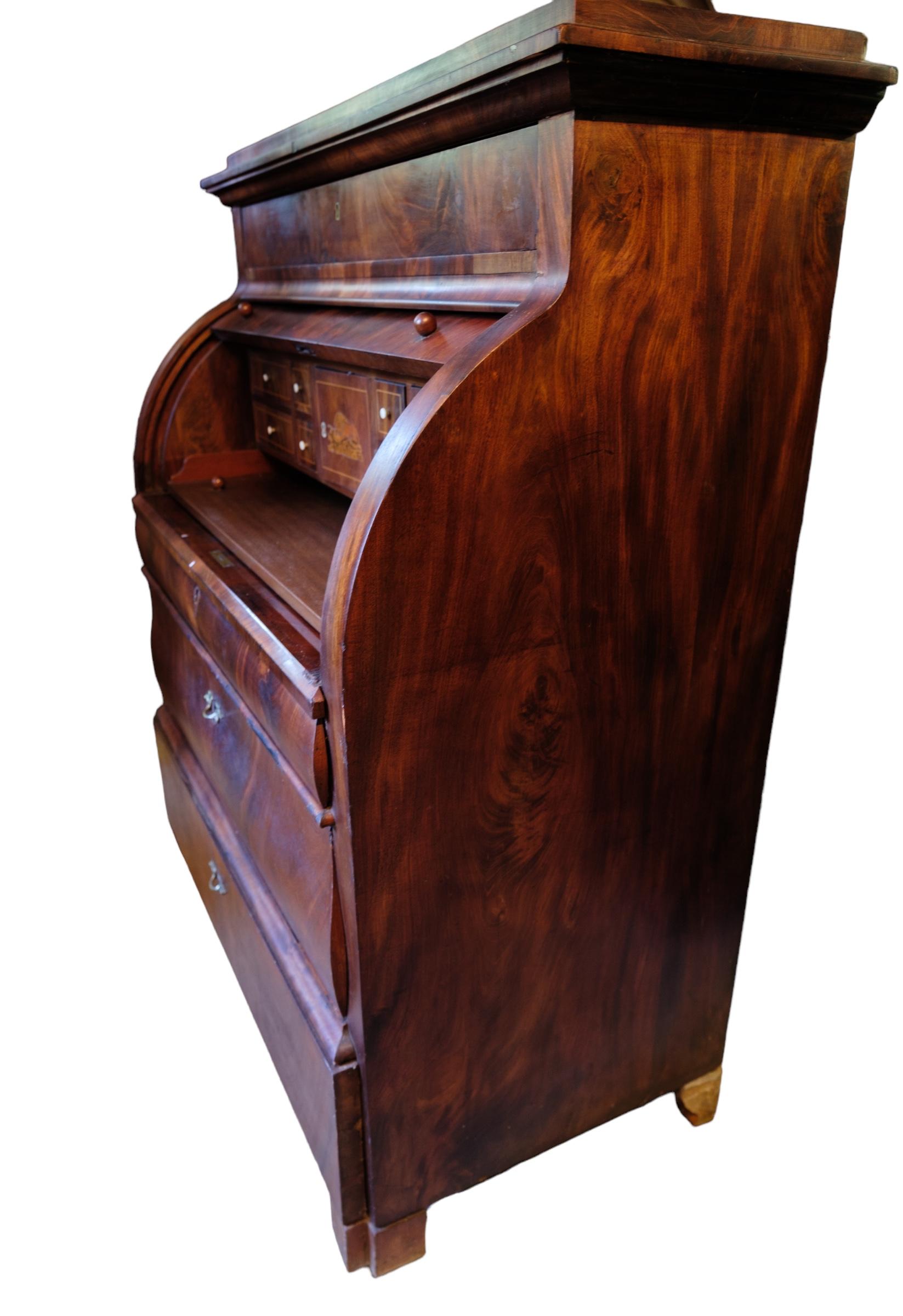 Mahogany chatol from around the year 1820s For Sale 1