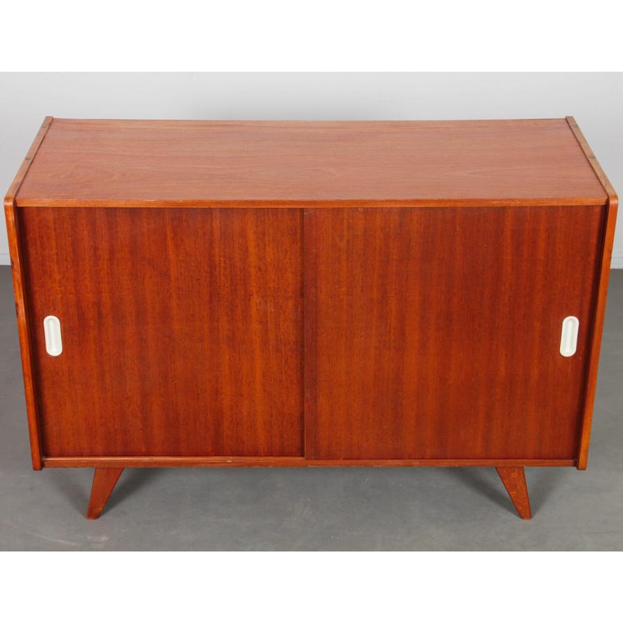 Slovacco Cassapanca in mogano disegnata da Jiri Jiroutek, modello U-452, anni '60 in vendita