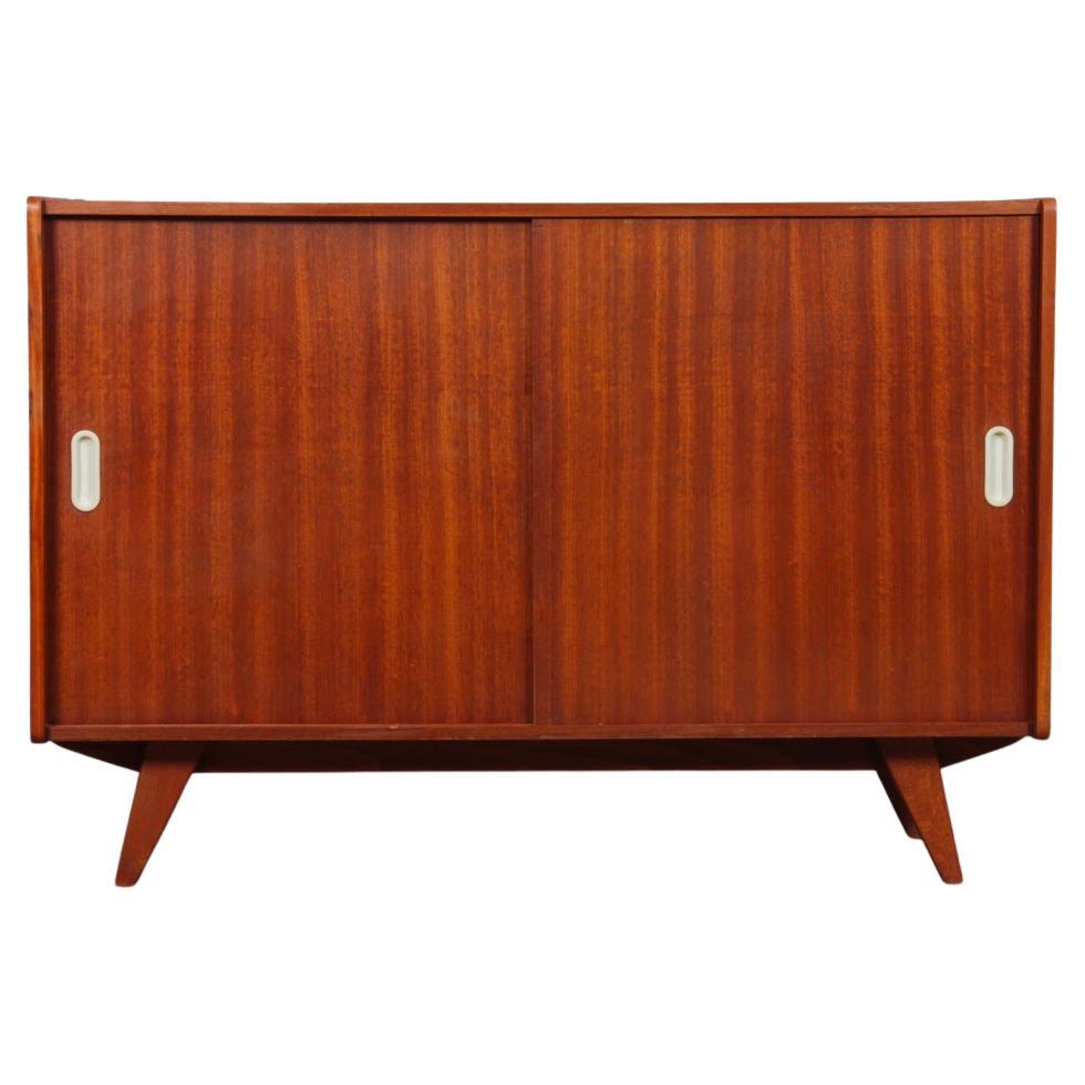 Cassapanca in mogano disegnata da Jiri Jiroutek, modello U-452, anni 
60 in vendita