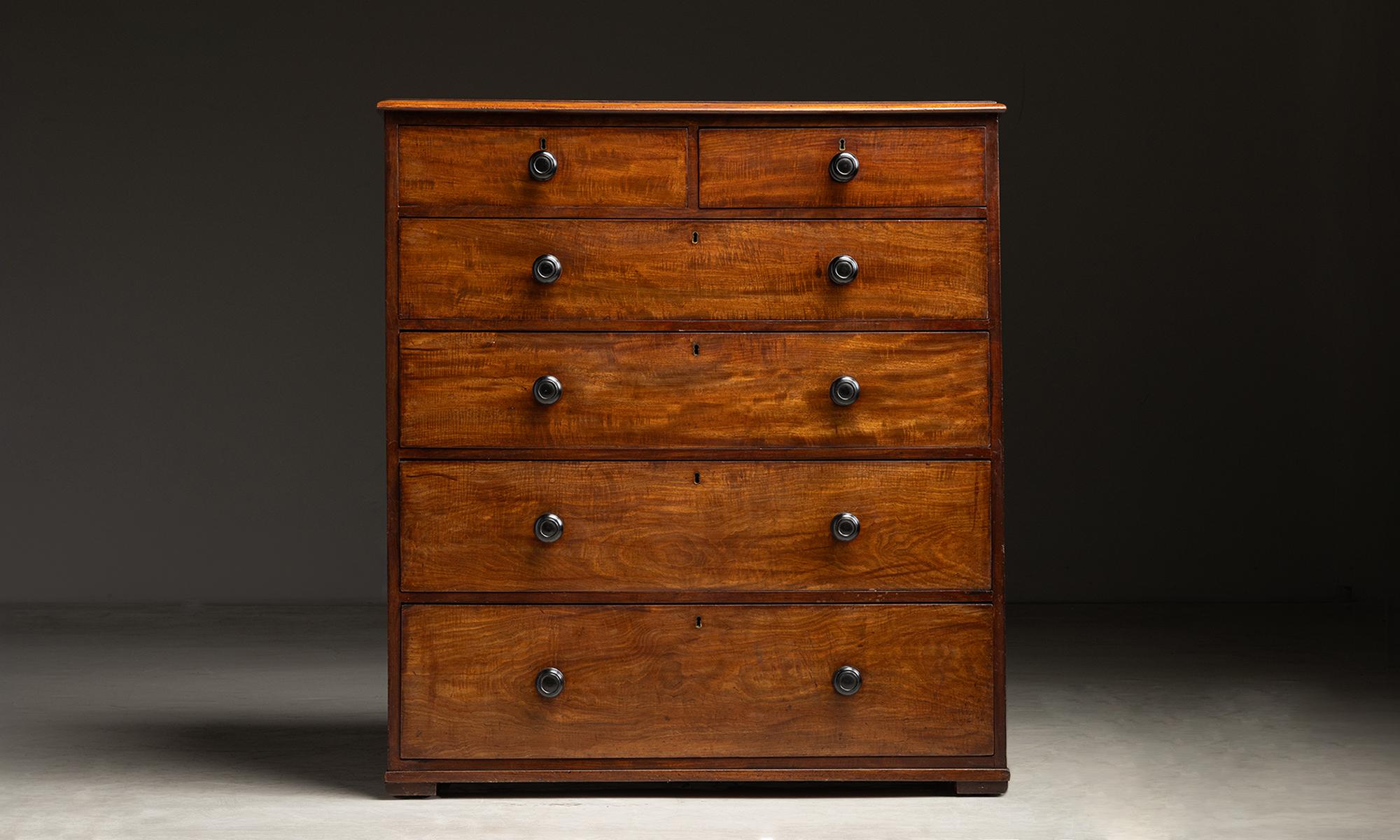 England circa 1890
Constructed in mahogany with original ebony handles and blue paper lining.
43.25”w x 21”d x 47”h