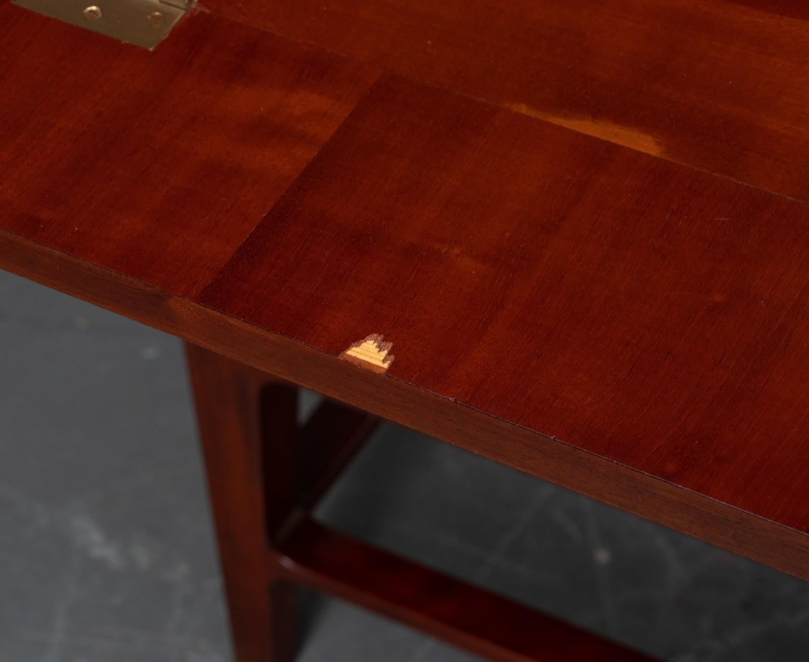 Mahogany Chest of Drawers 2