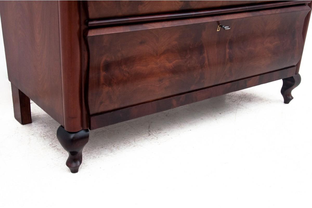 Commode en acajou, Europe du Nord, vers 1850. en vente 3