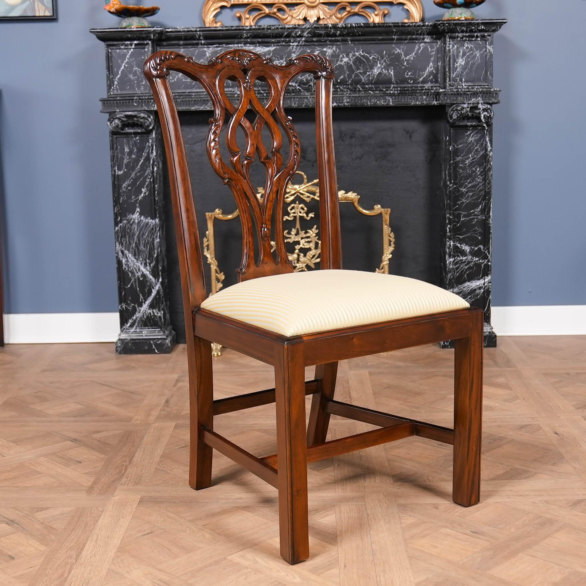 Set di 10 sedie Chippendale in mogano in vendita 7