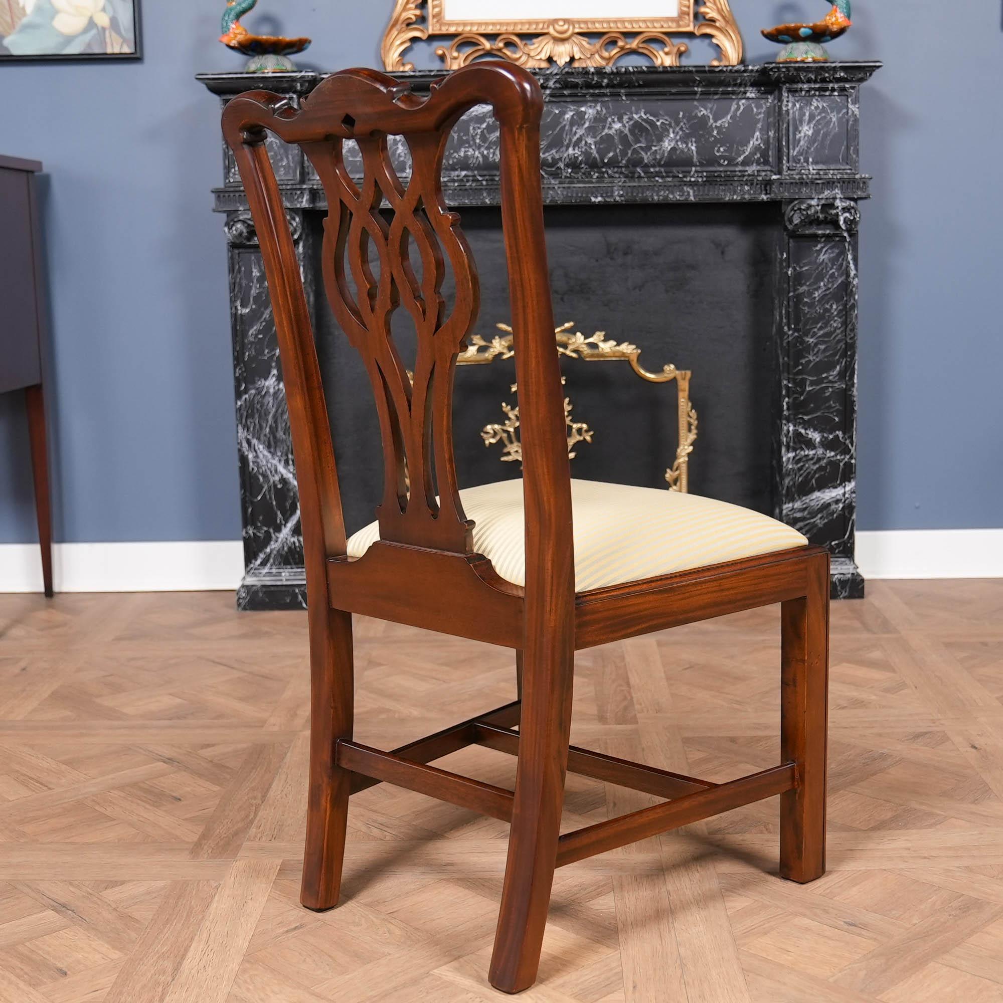 Set di 10 sedie Chippendale in mogano in vendita 9